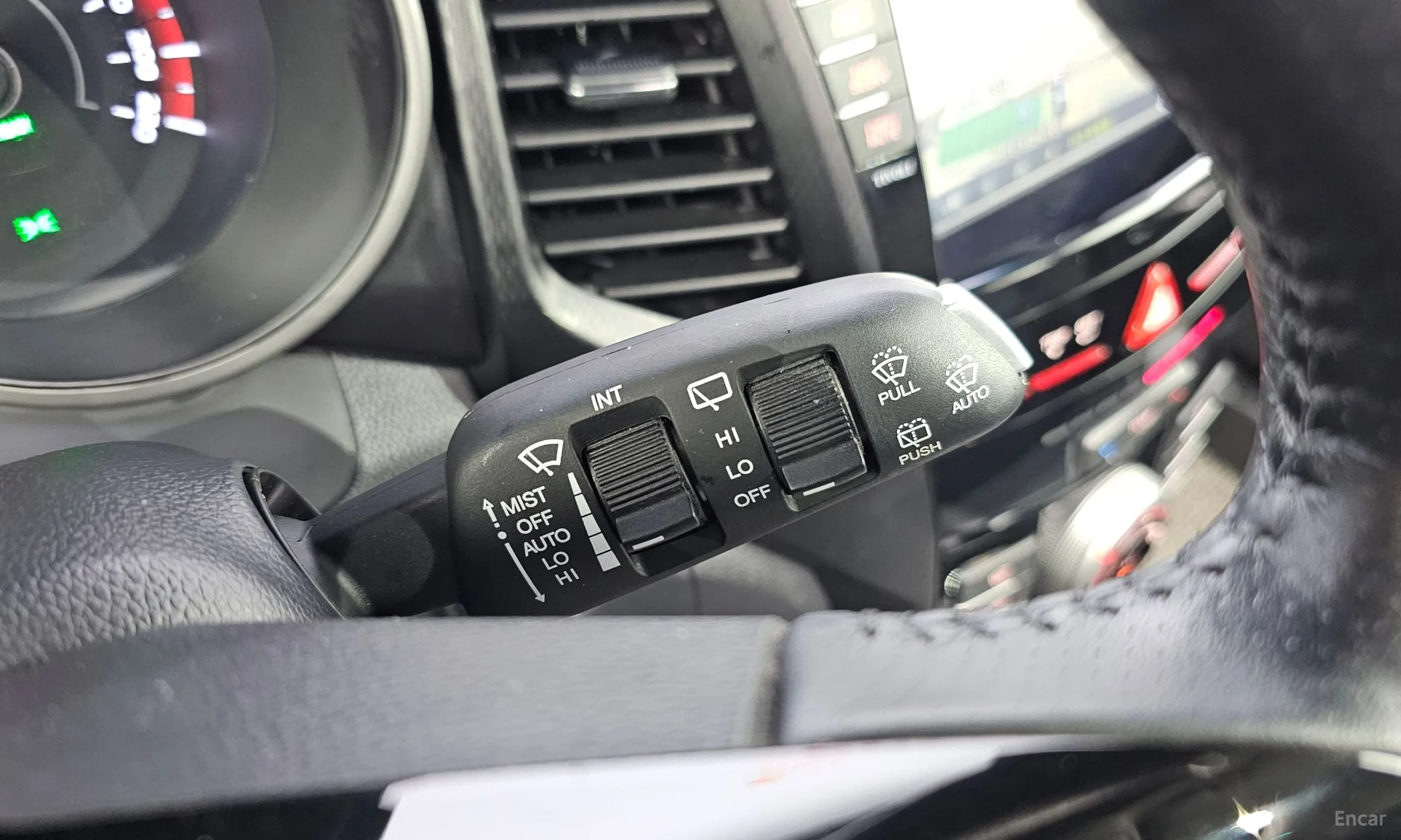 KG Mobility (SsangYong) Tivoli Air превью 19