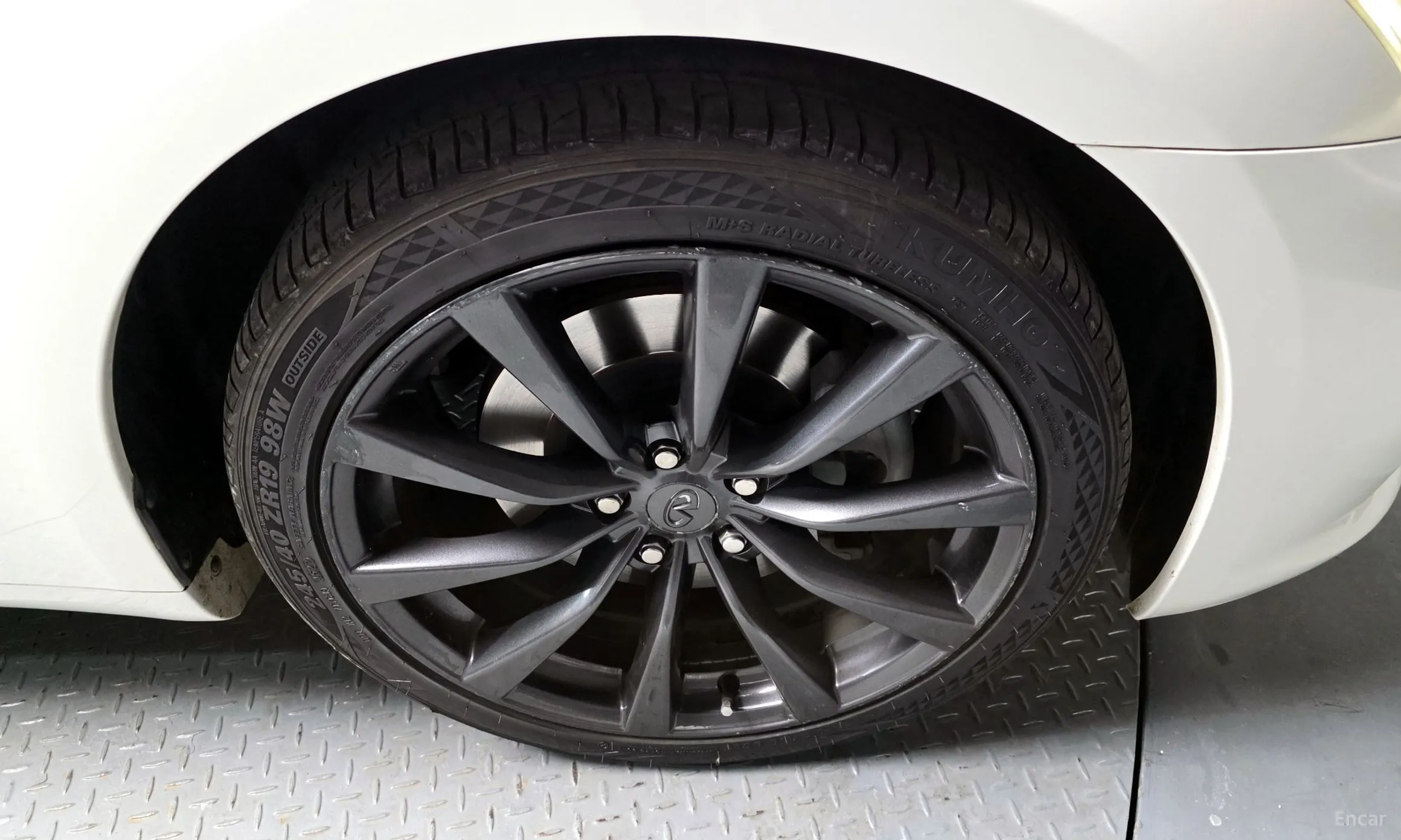 Infiniti G37 превью 5