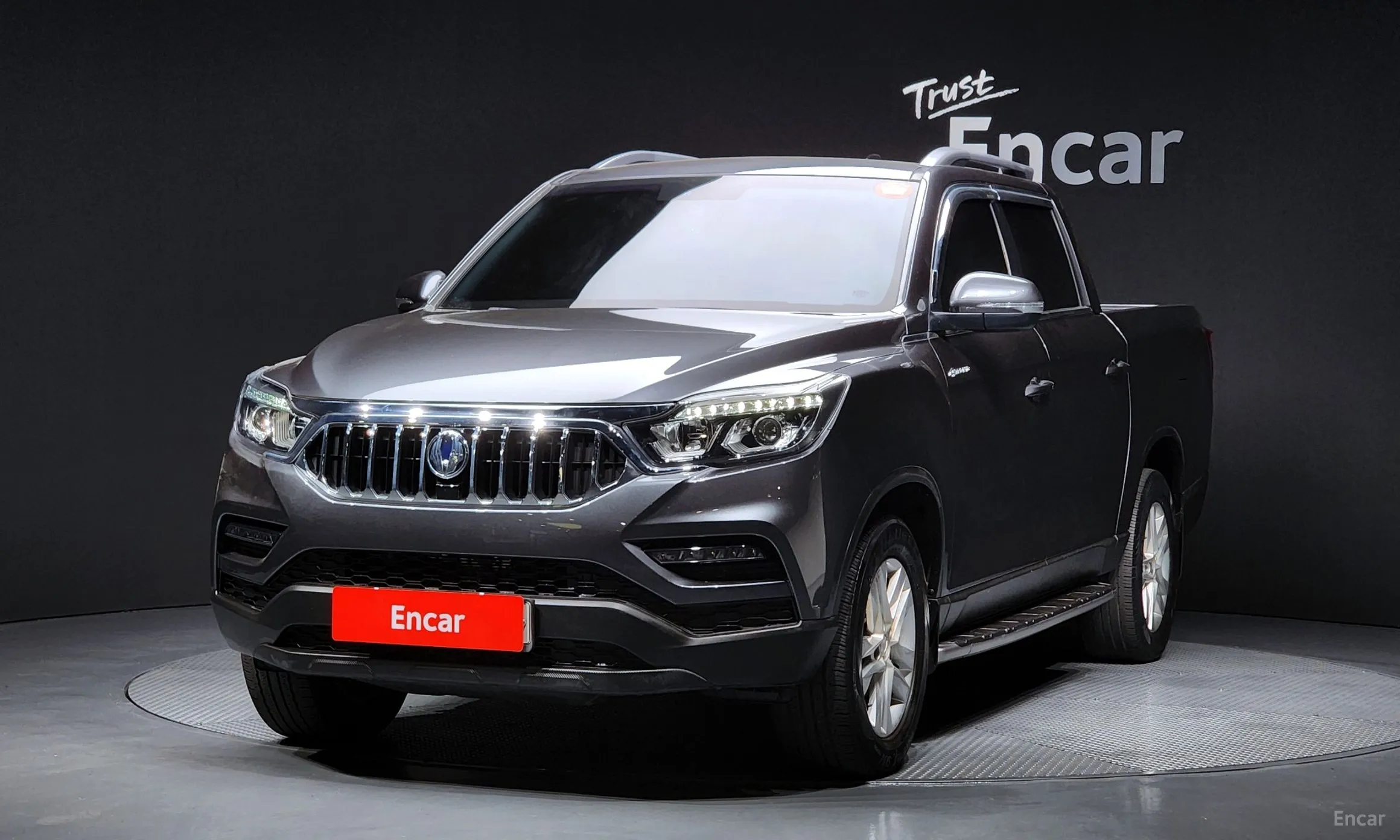 Rexton Sports Khan