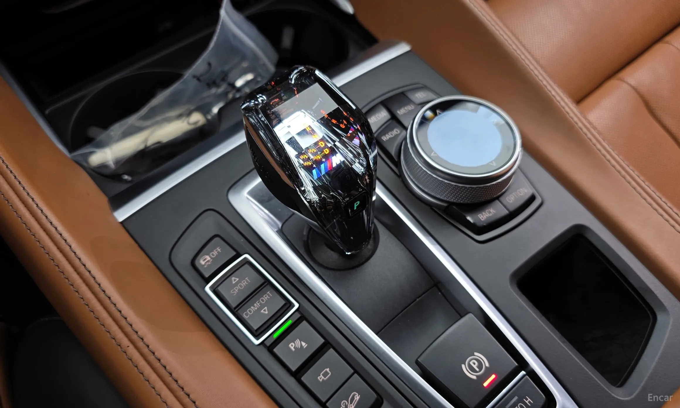 BMW X6 (F16) превью 9