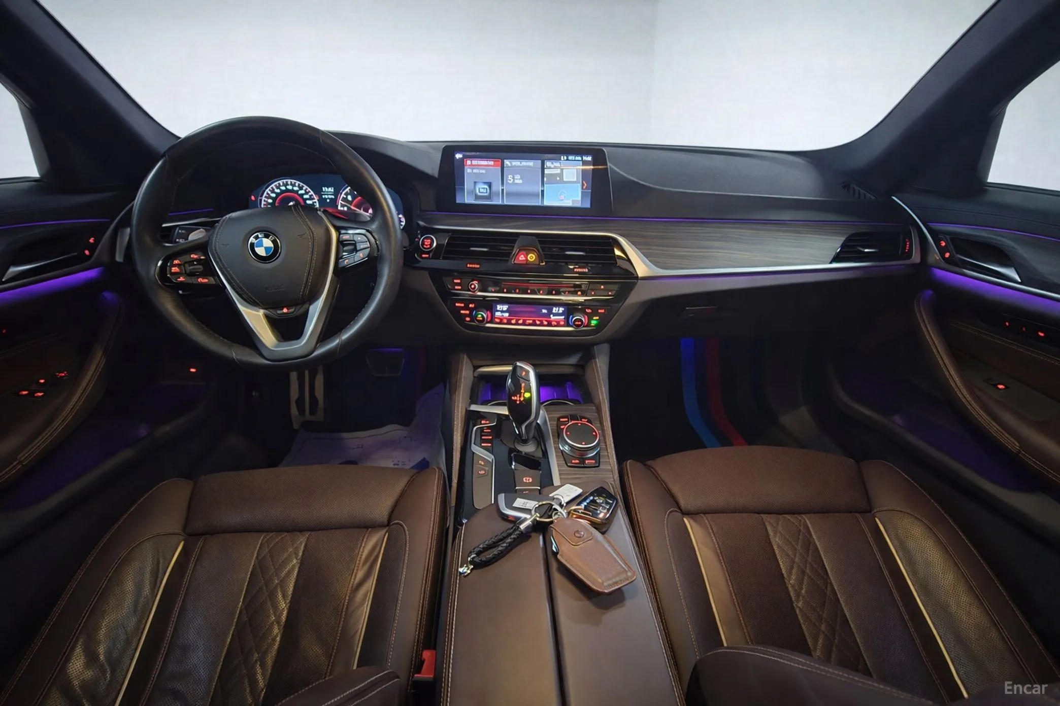 BMW 5 Series (G30) превью 7