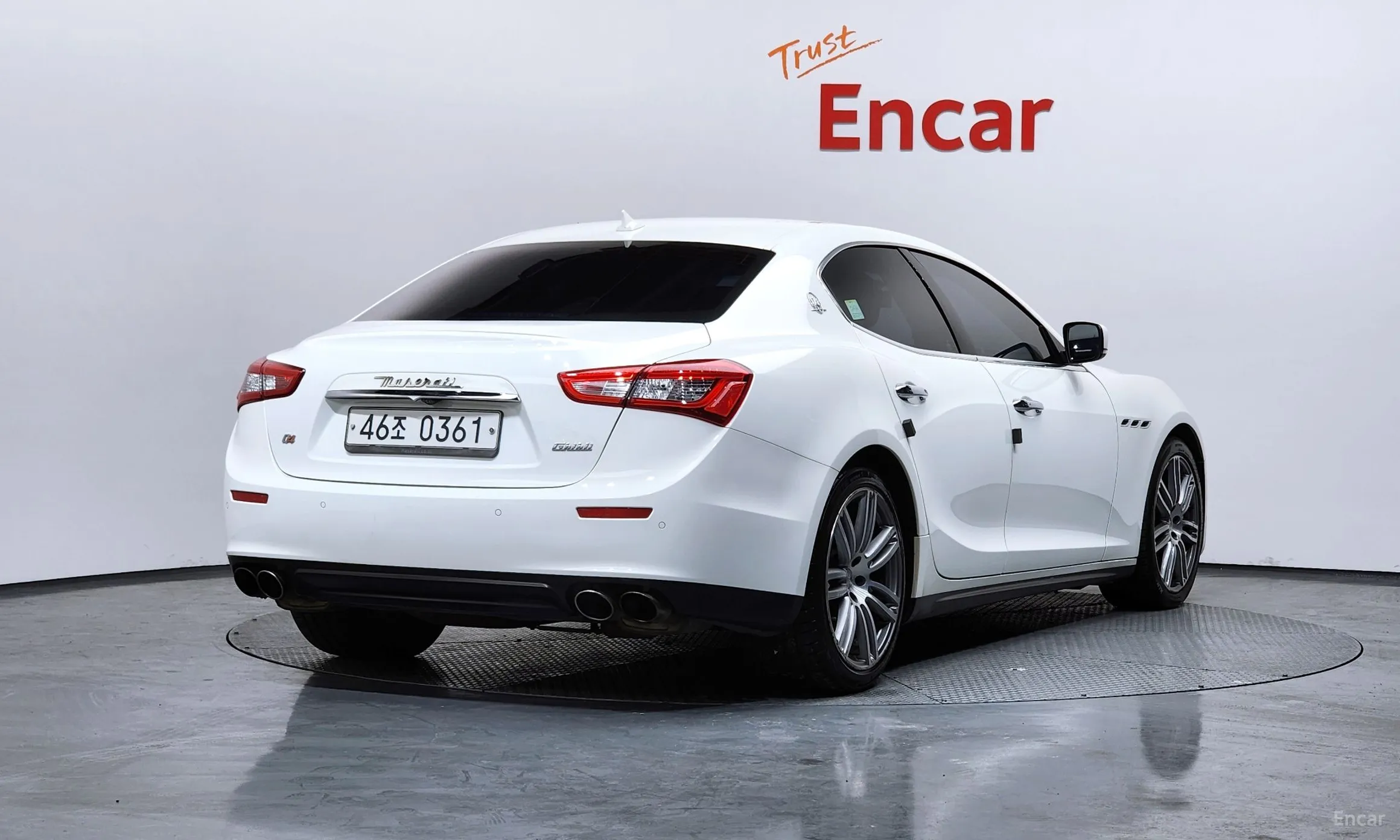 Maserati Ghibli превью 2