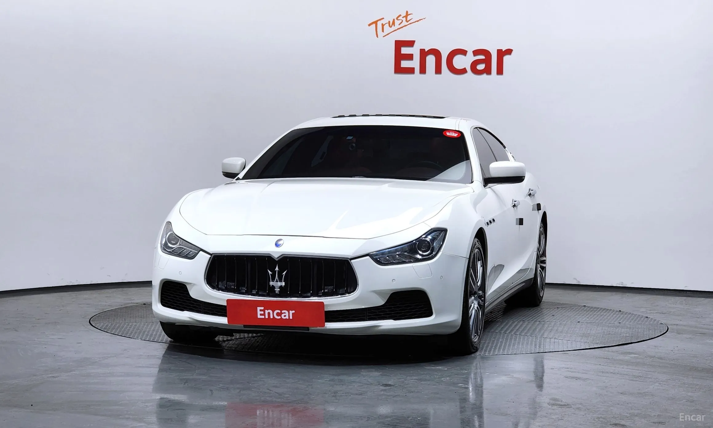 Maserati Ghibli превью 3