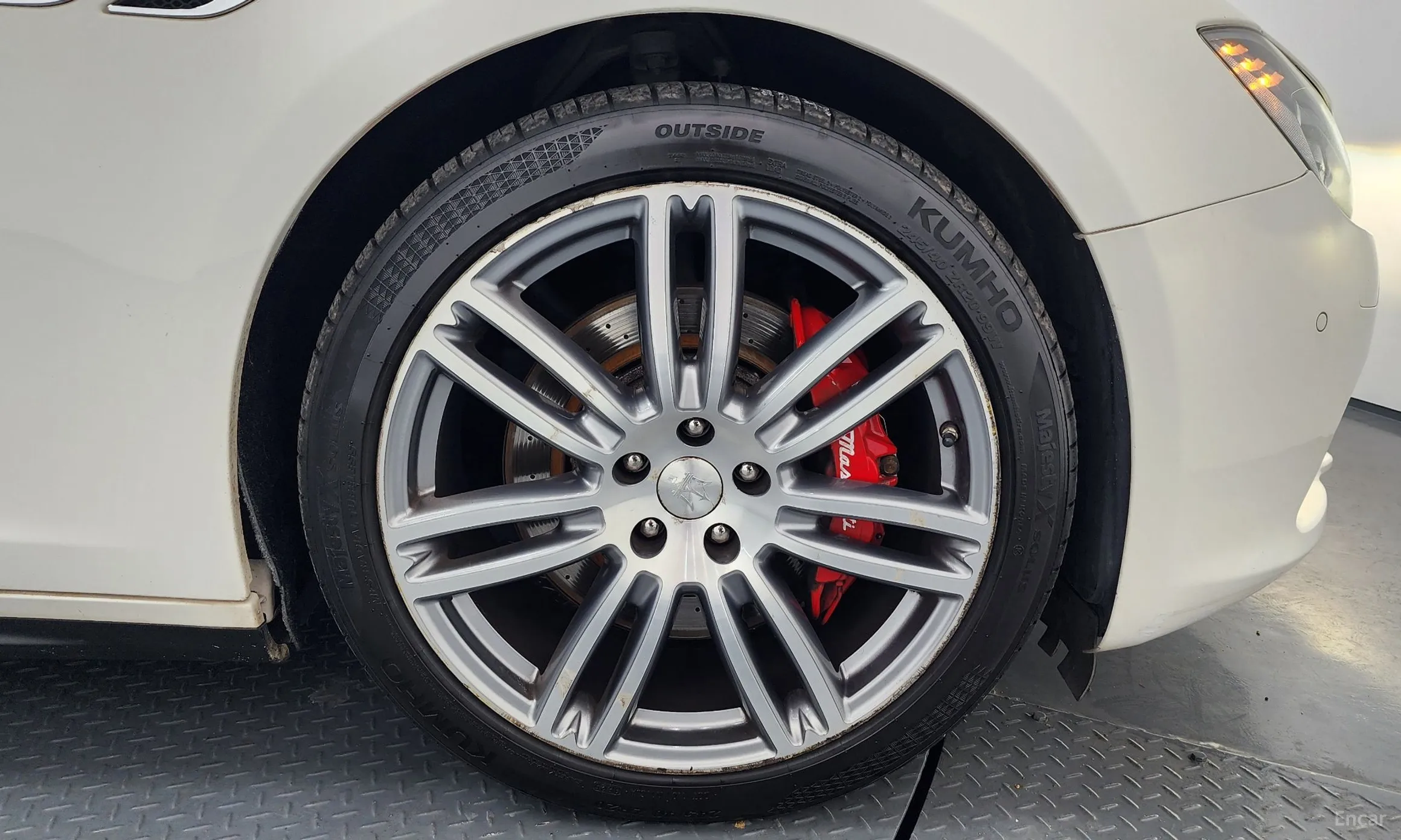 Maserati Ghibli превью 5