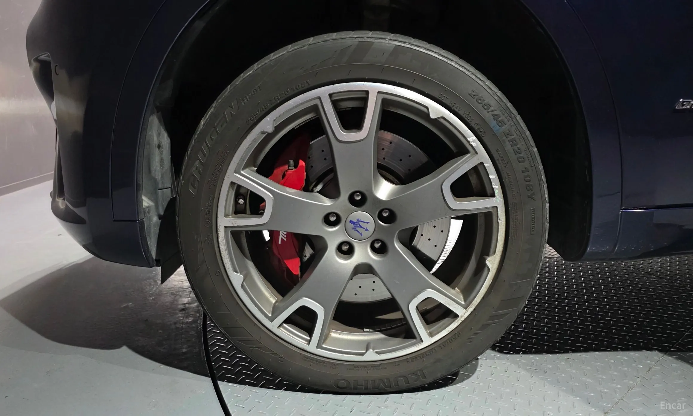 Maserati Levante превью 5