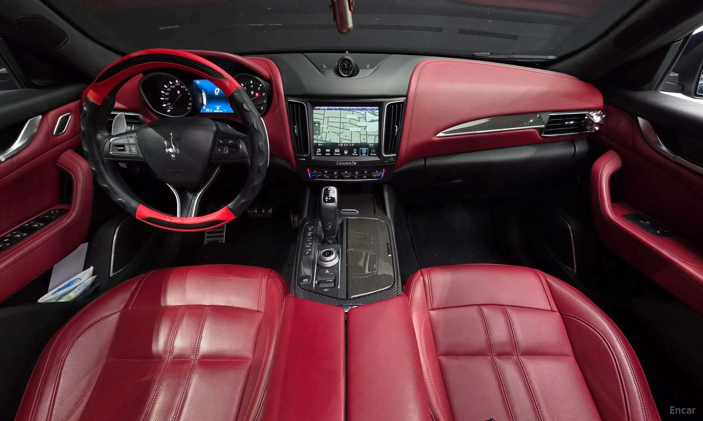 Maserati Levante превью 7