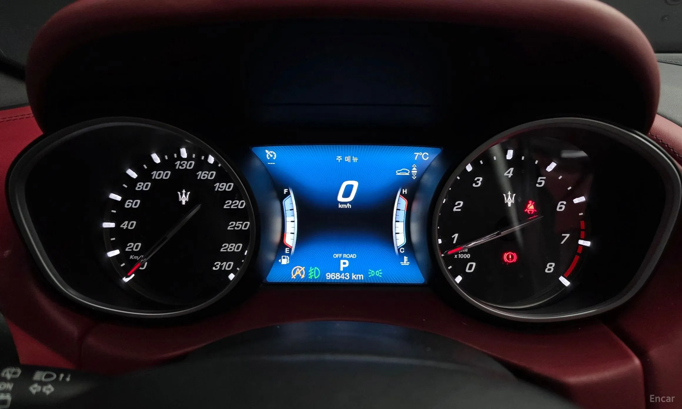 Maserati Levante превью 8