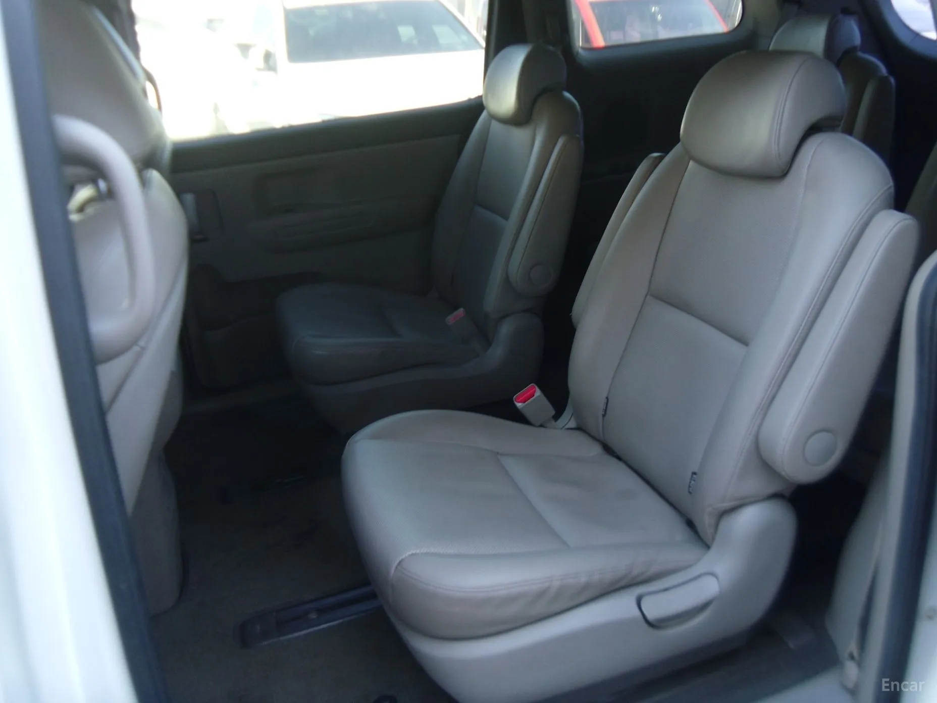 Kia Carnival превью 11