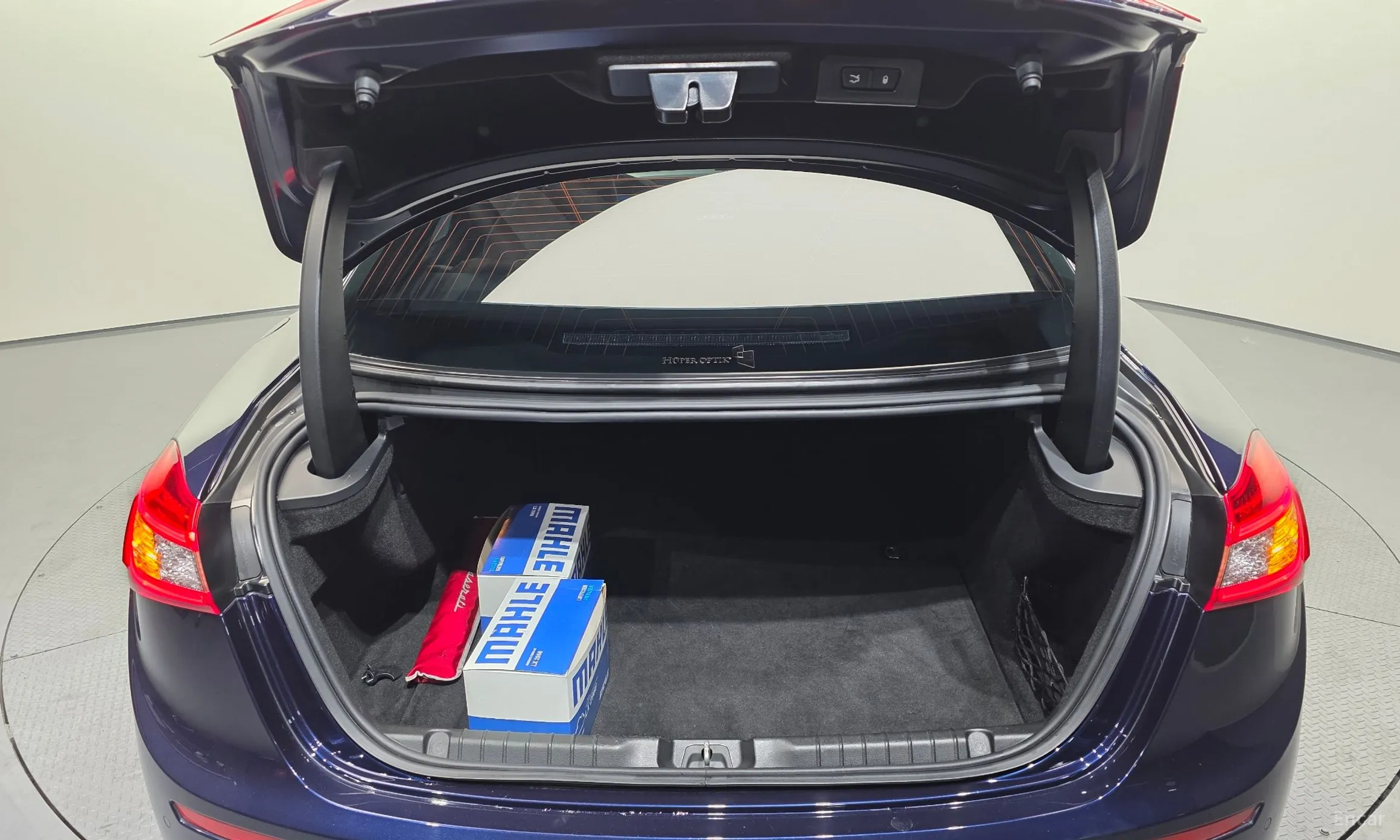 Maserati Ghibli превью 20