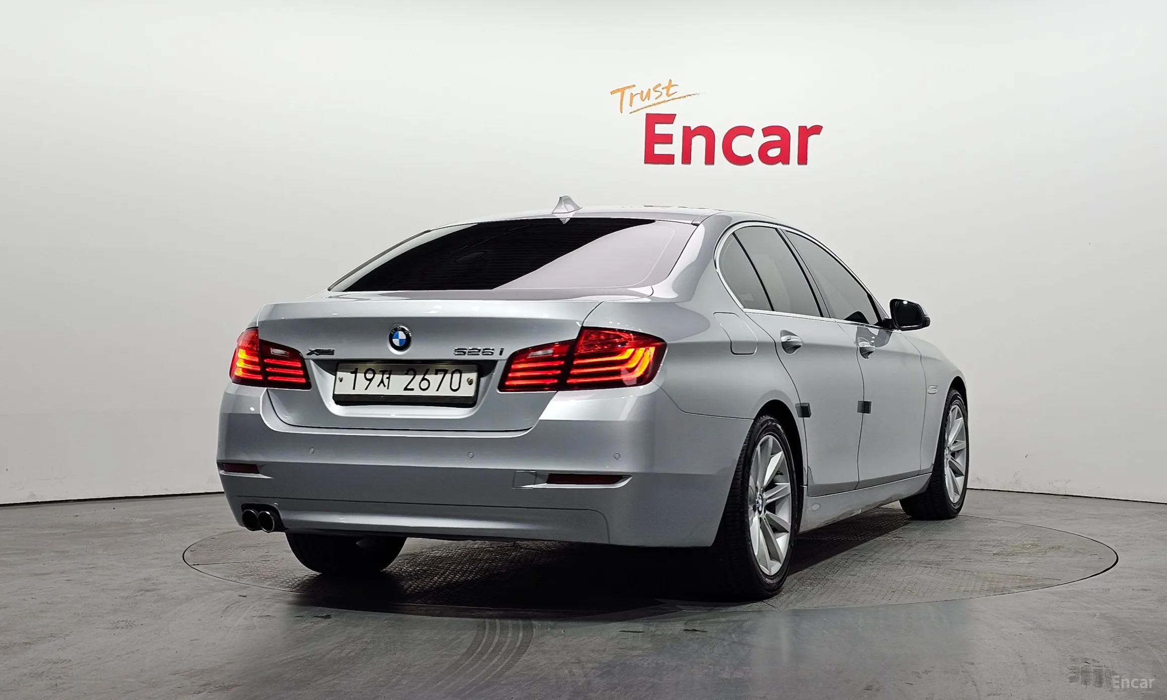 BMW 5 Series (F10) превью 2