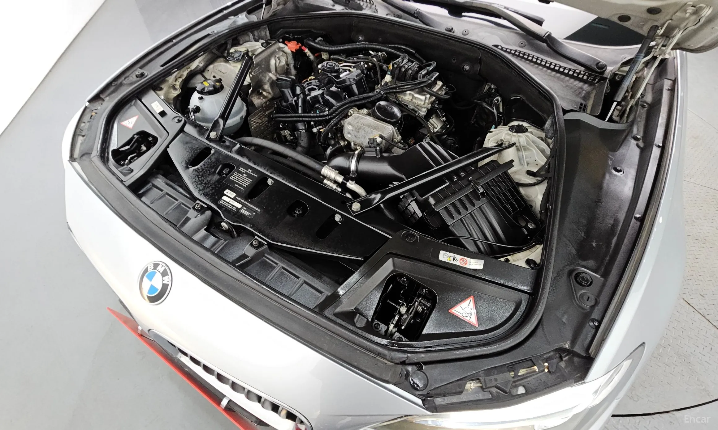 BMW 5 Series (F10) превью 6