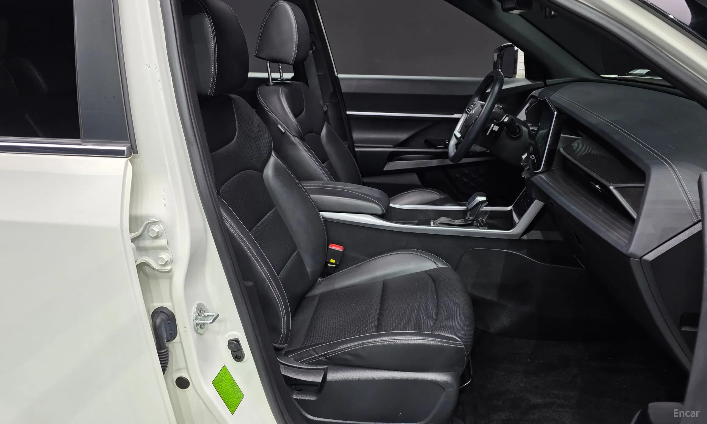 KG Mobility (SsangYong) Torres превью 10