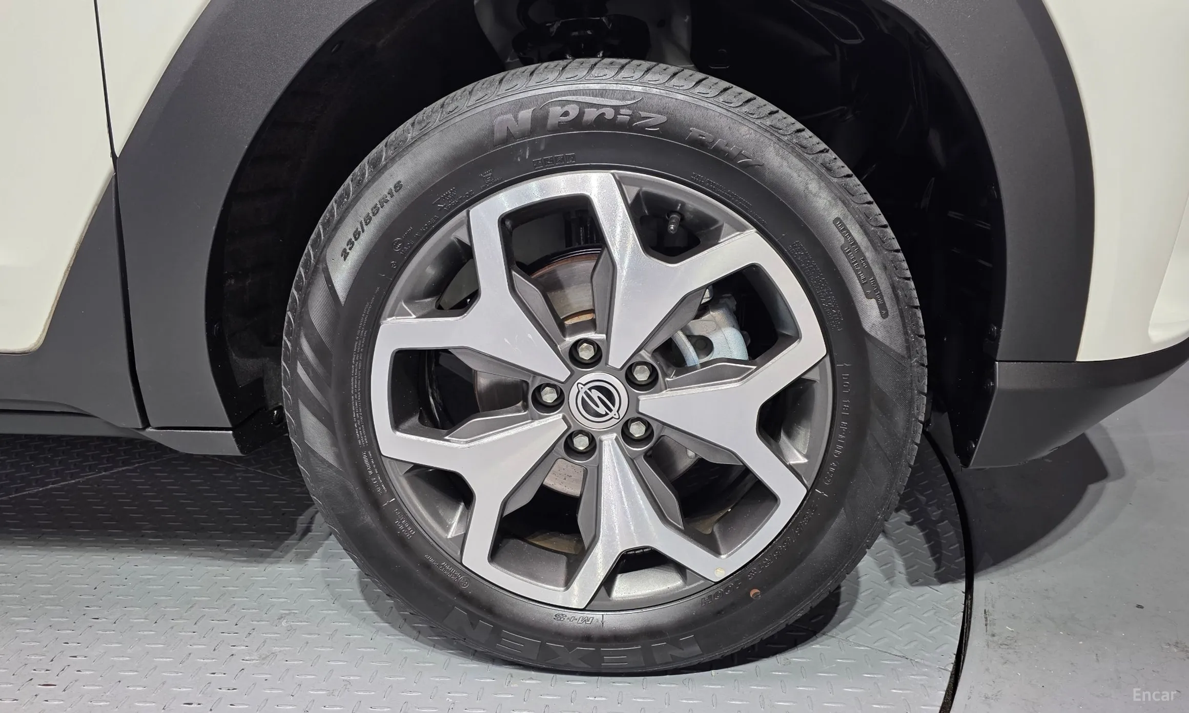 KG Mobility (SsangYong) Torres превью 5