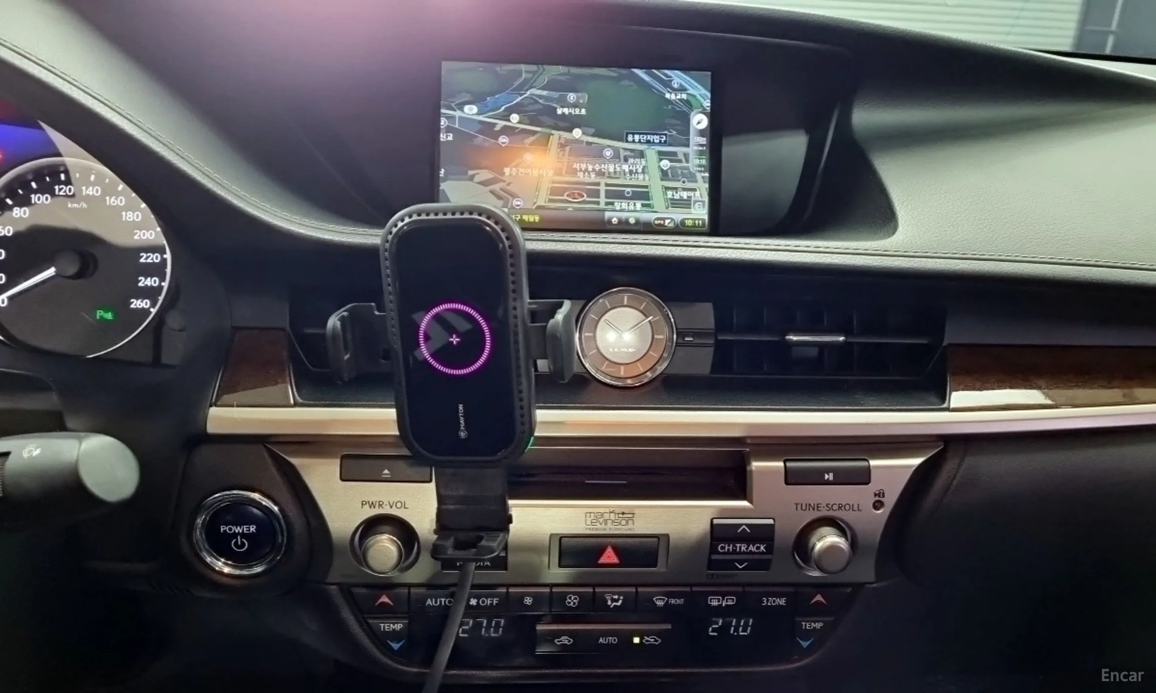 Lexus New ES300h превью 10