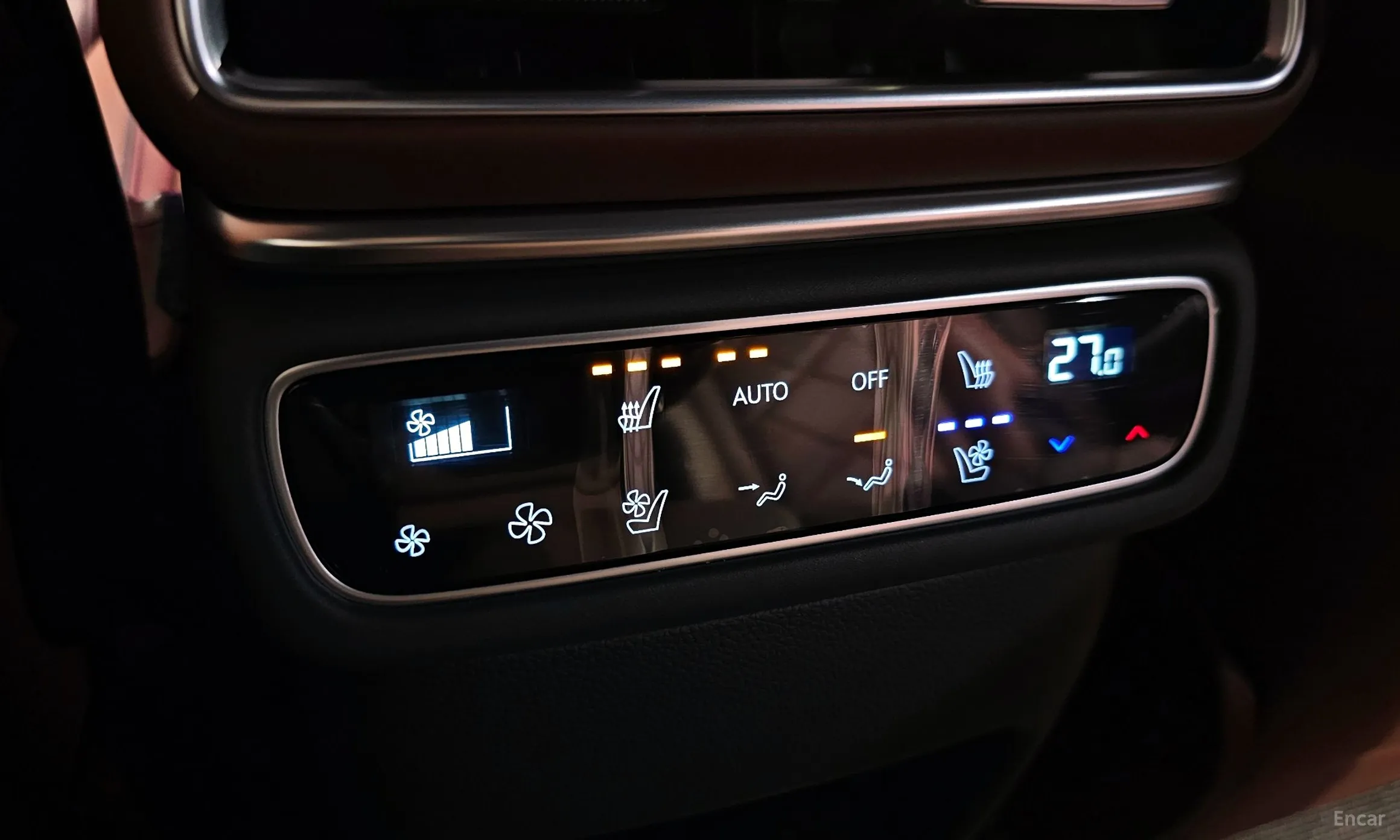Genesis GV80 превью 17