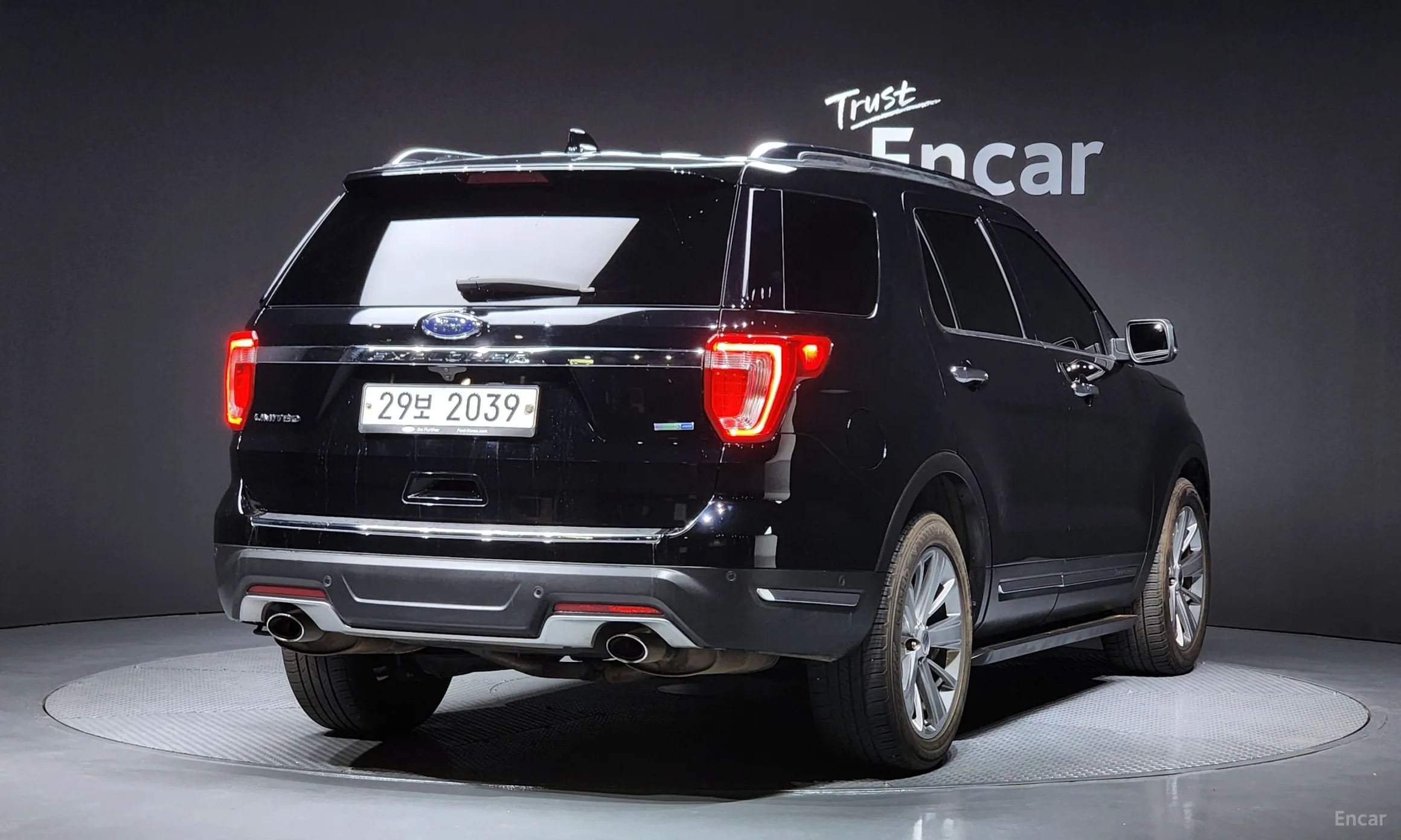 Ford Explorer превью 2