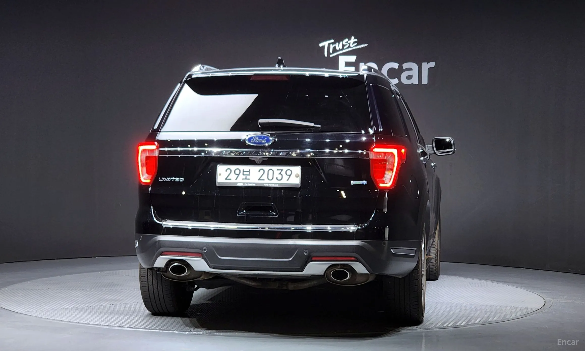 Ford Explorer превью 4