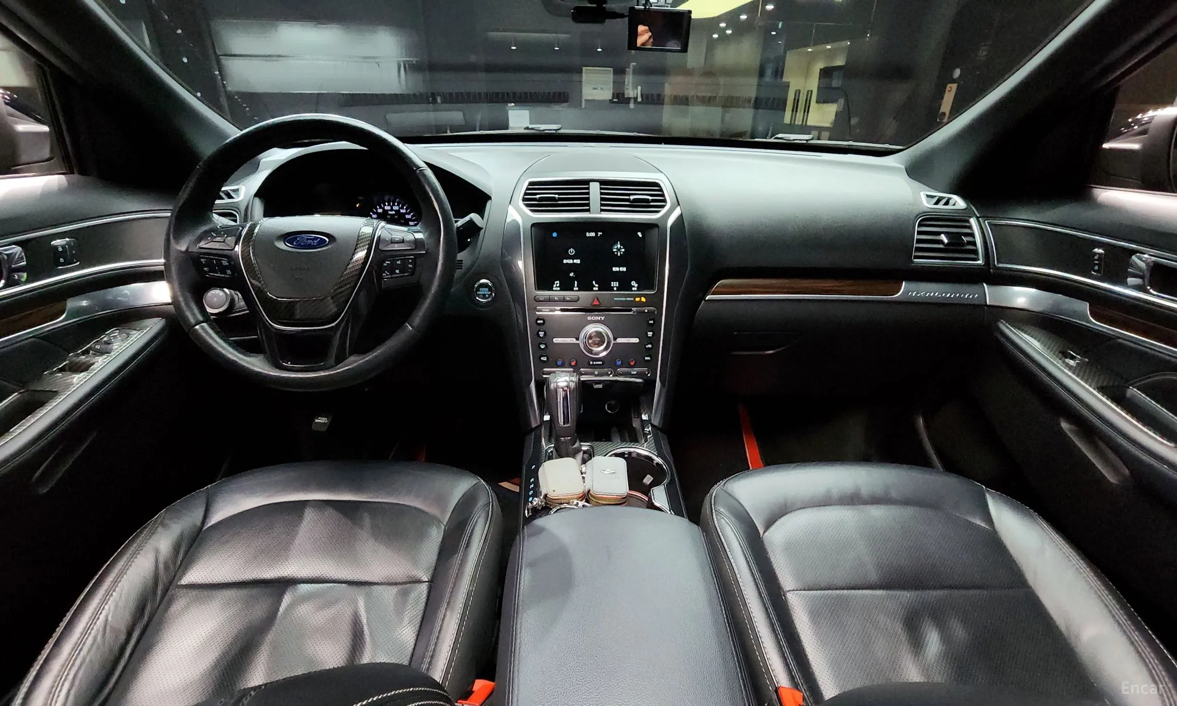 Ford Explorer превью 7