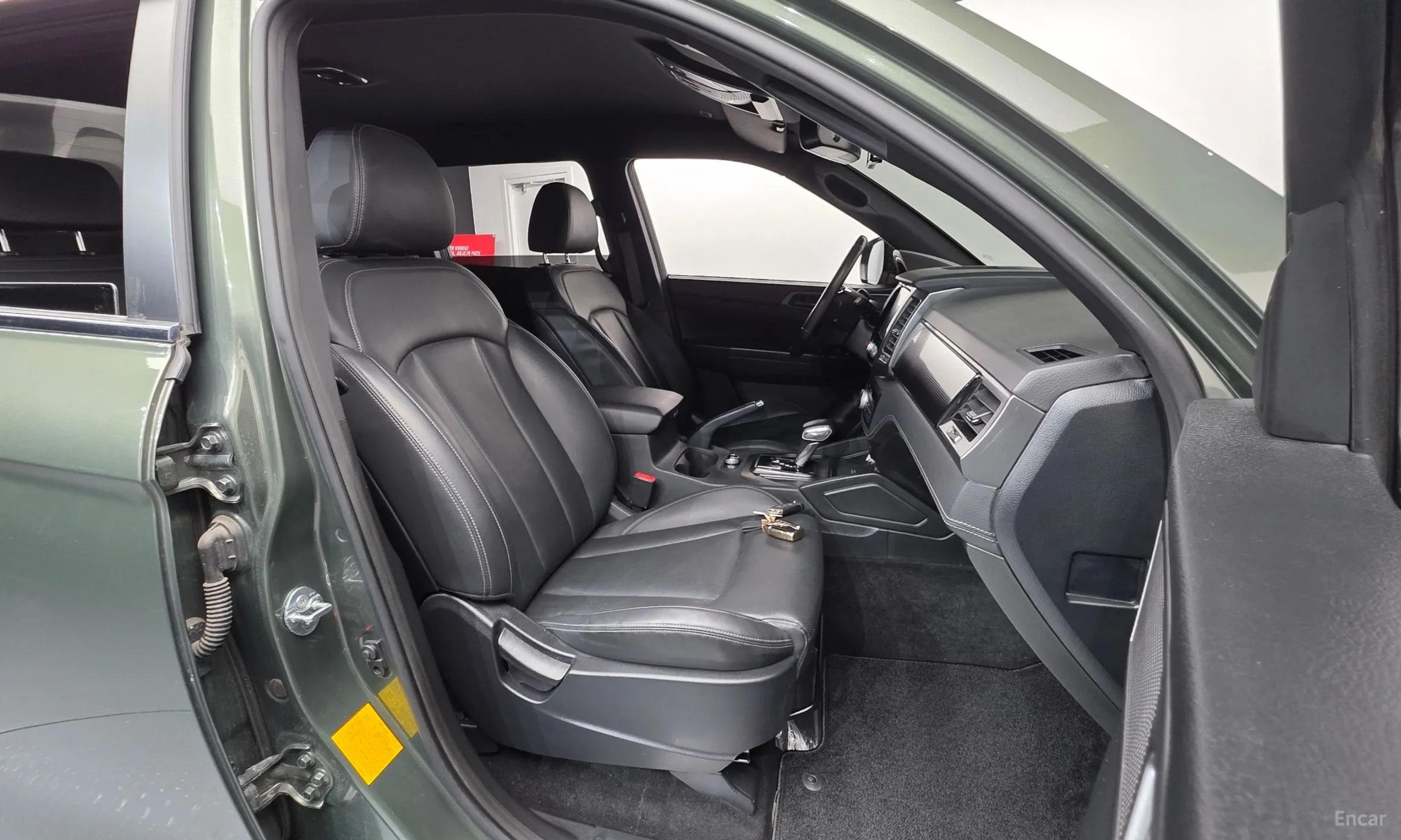 KG Mobility (SsangYong) Rexton Sports Khan превью 10