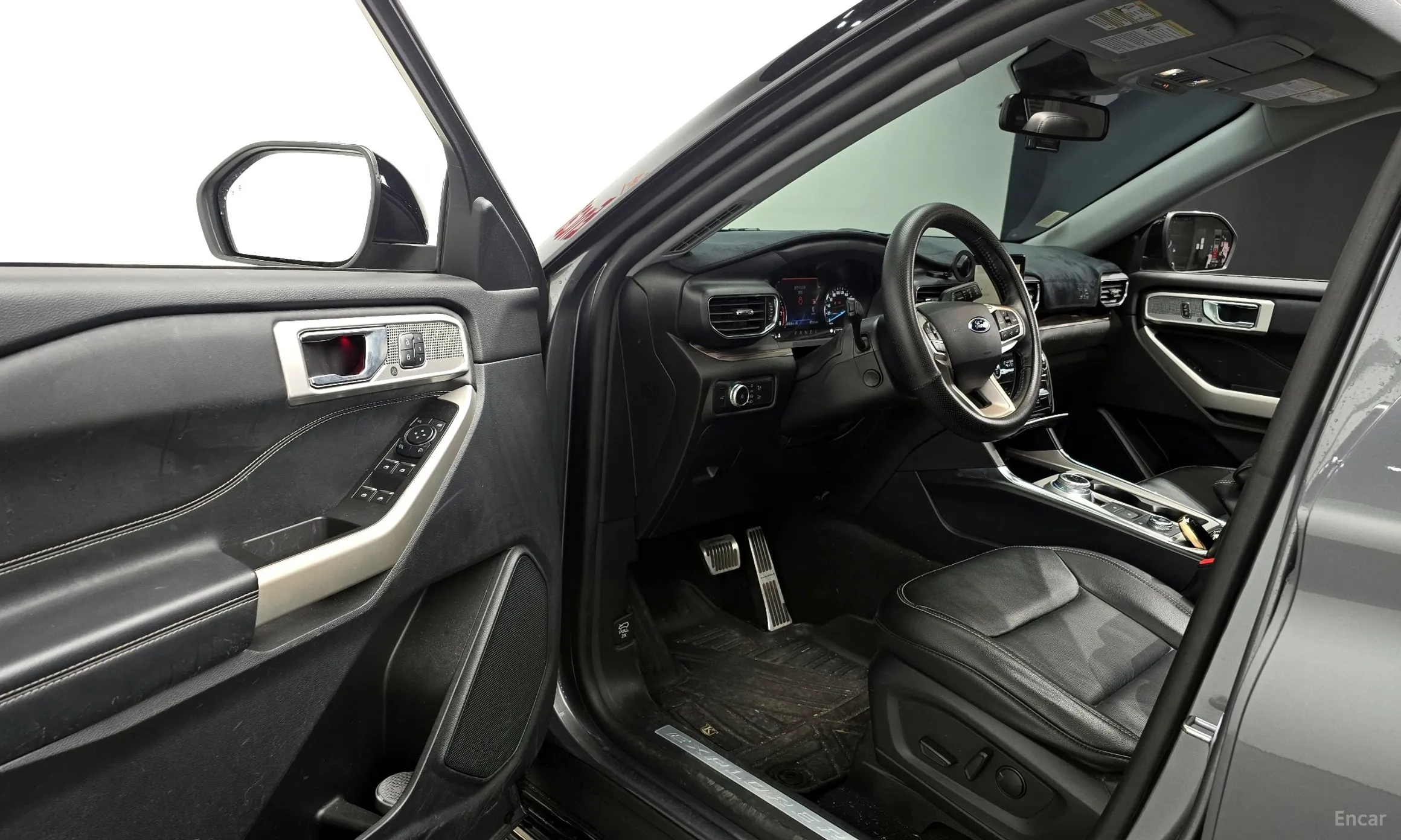 Ford Explorer 6th Generation превью 11