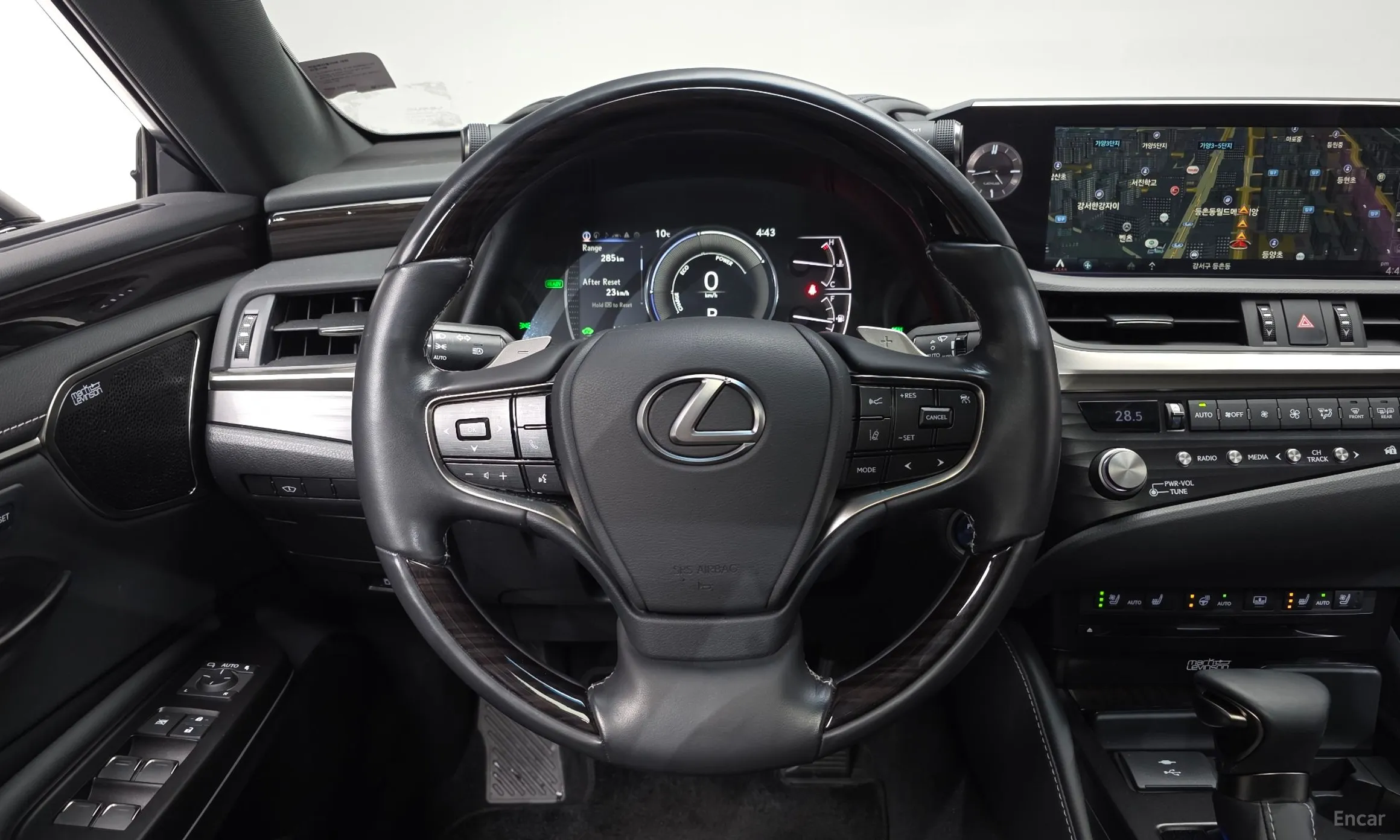 Lexus ES300h 7th Generation превью 13