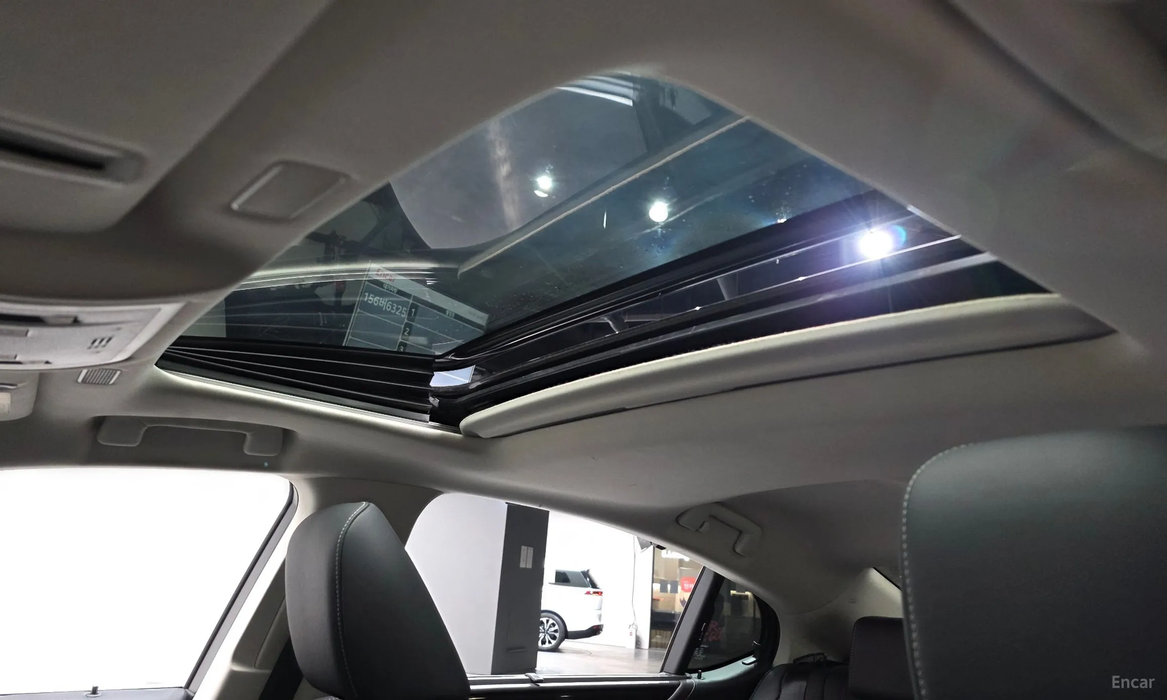 Lexus ES300h 7th Generation превью 17