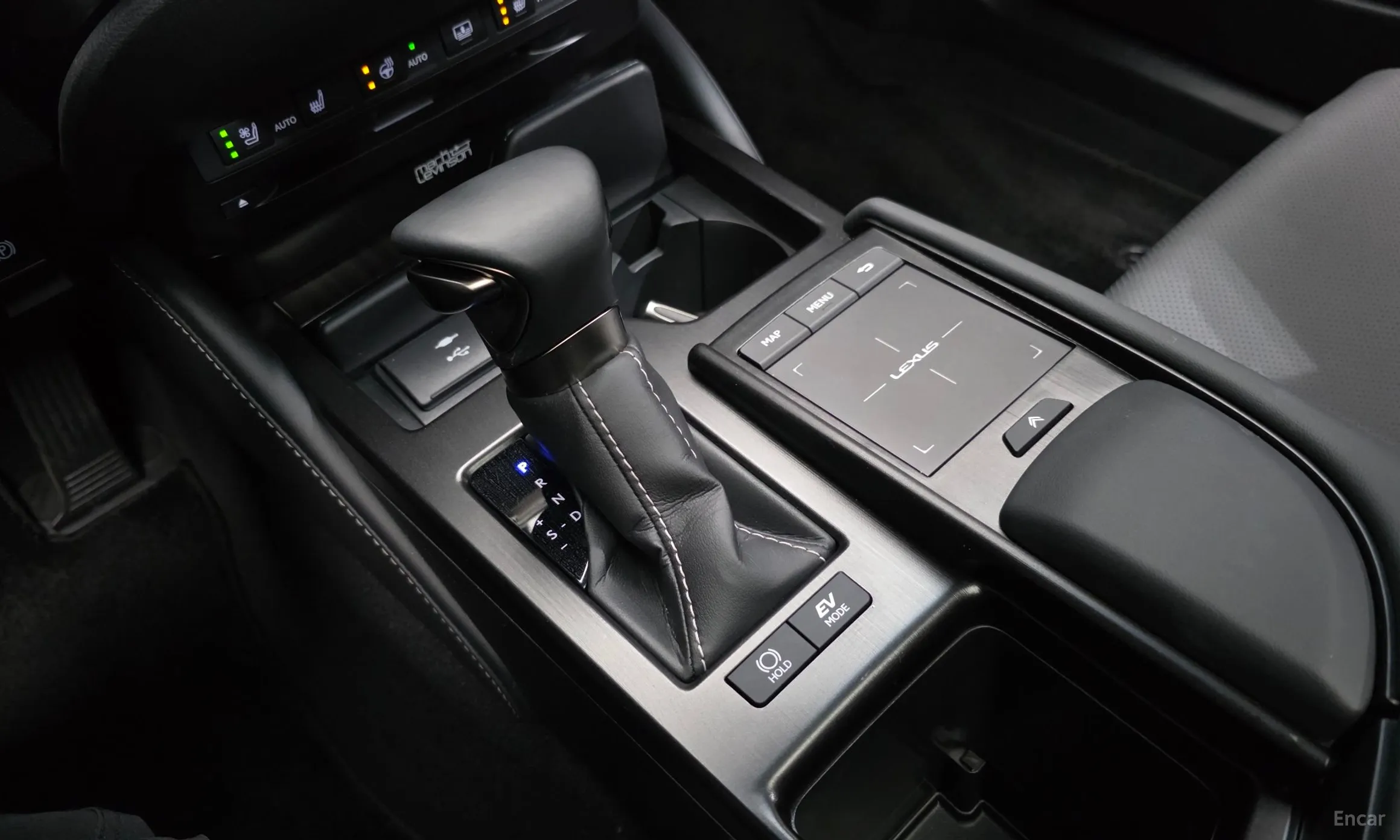 Lexus ES300h 7th Generation превью 9