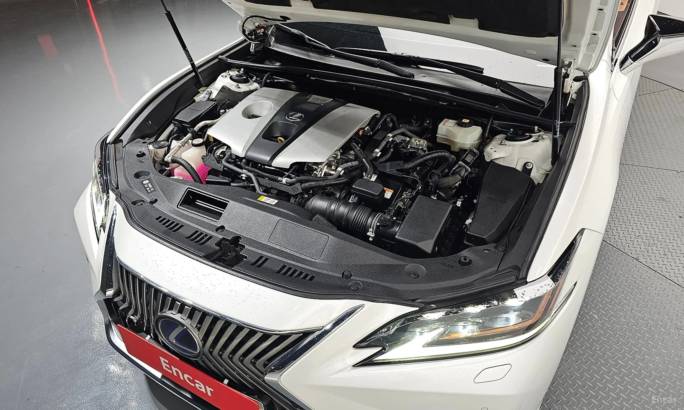 Lexus ES300h 7th Generation превью 6