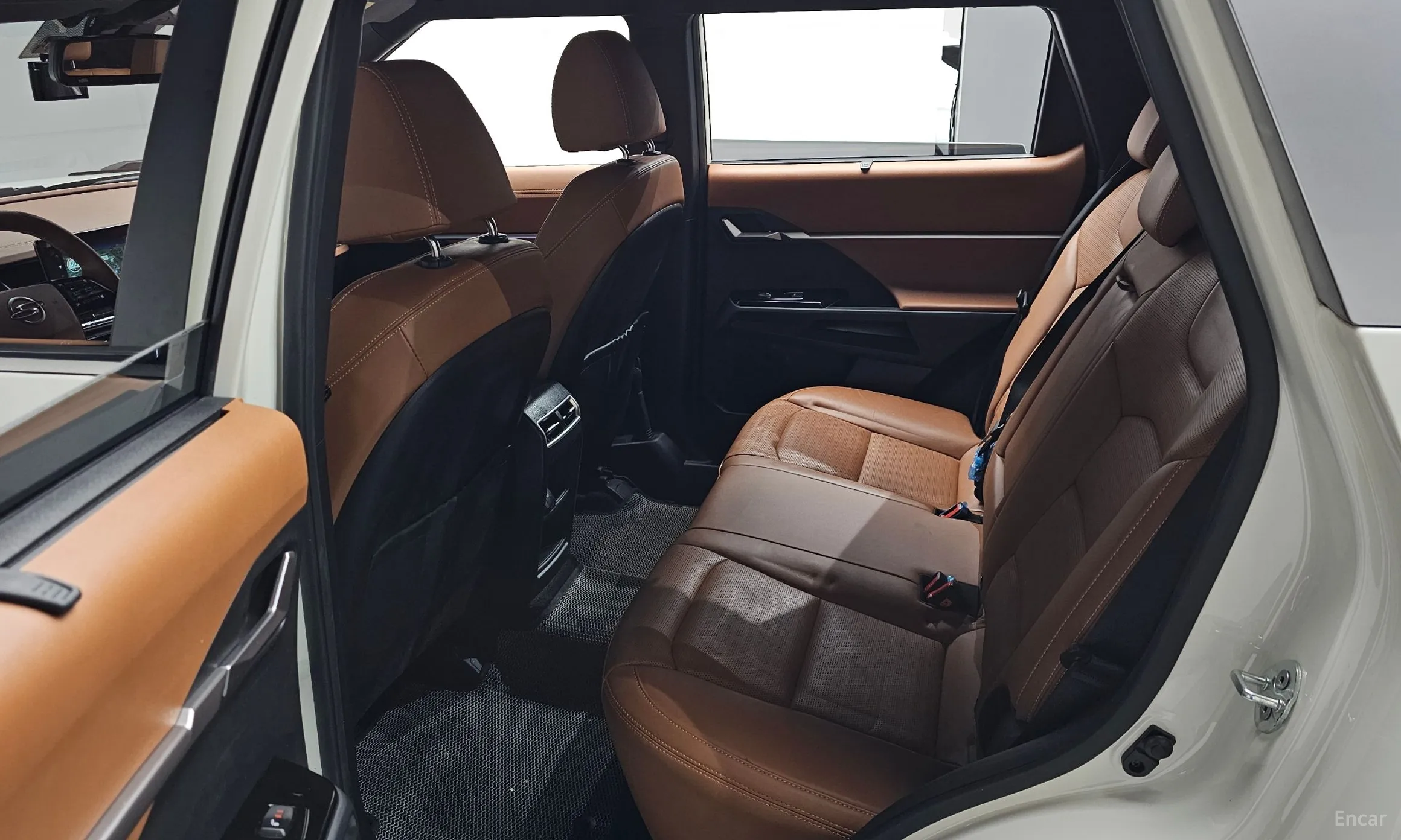 KG Mobility (SsangYong) Torres превью 12