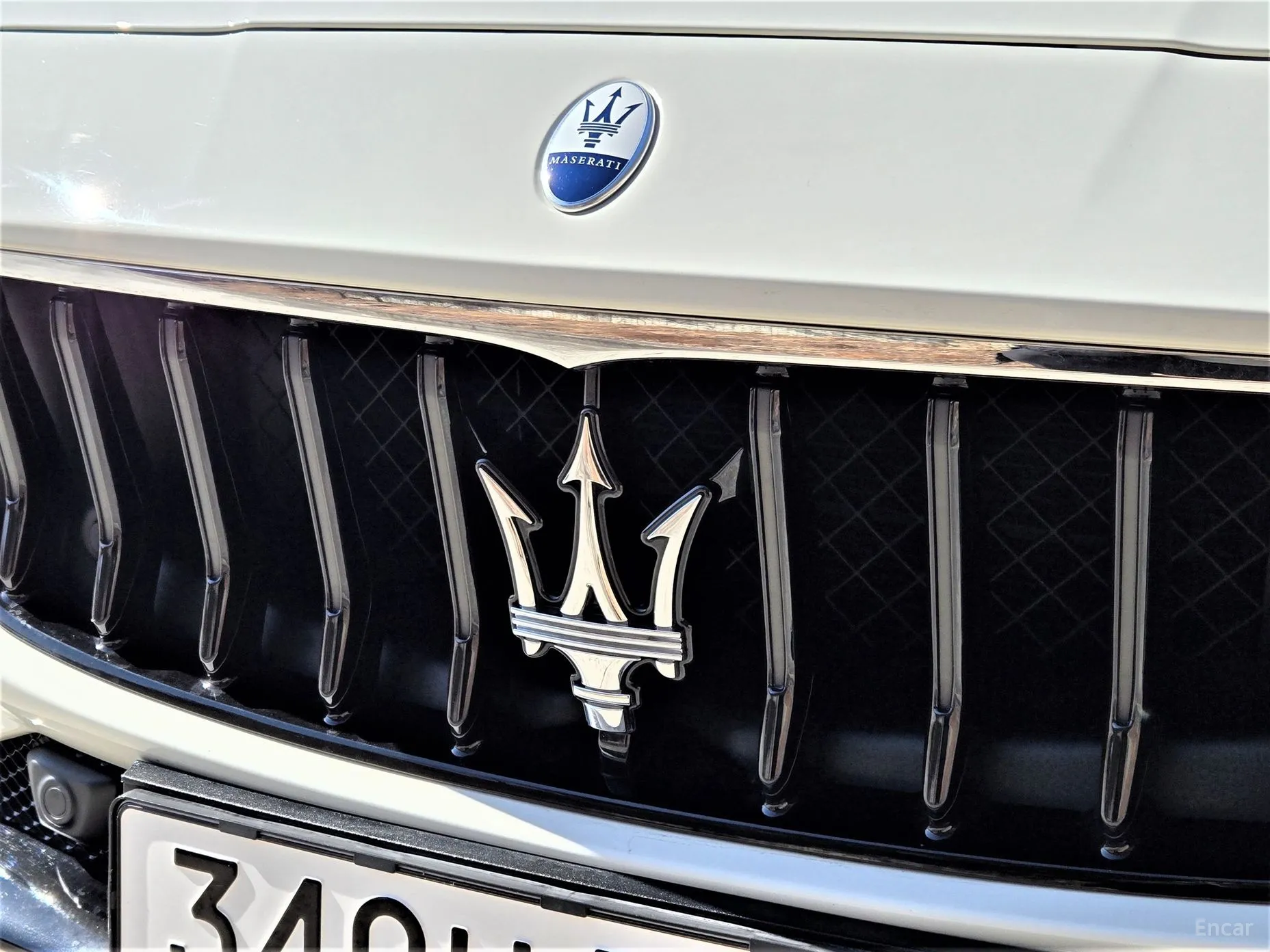 Maserati Ghibli превью 17