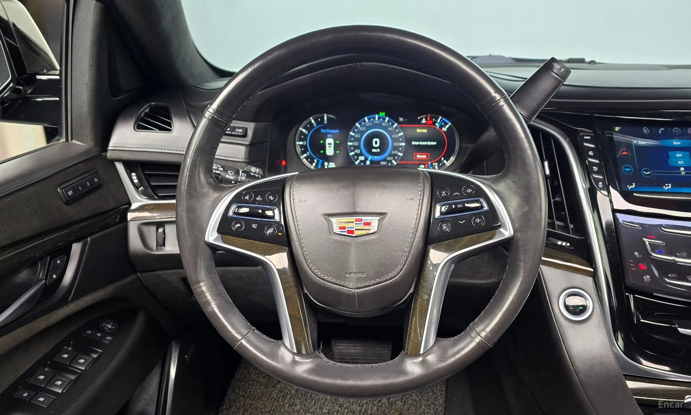 Cadillac Escalade превью 13