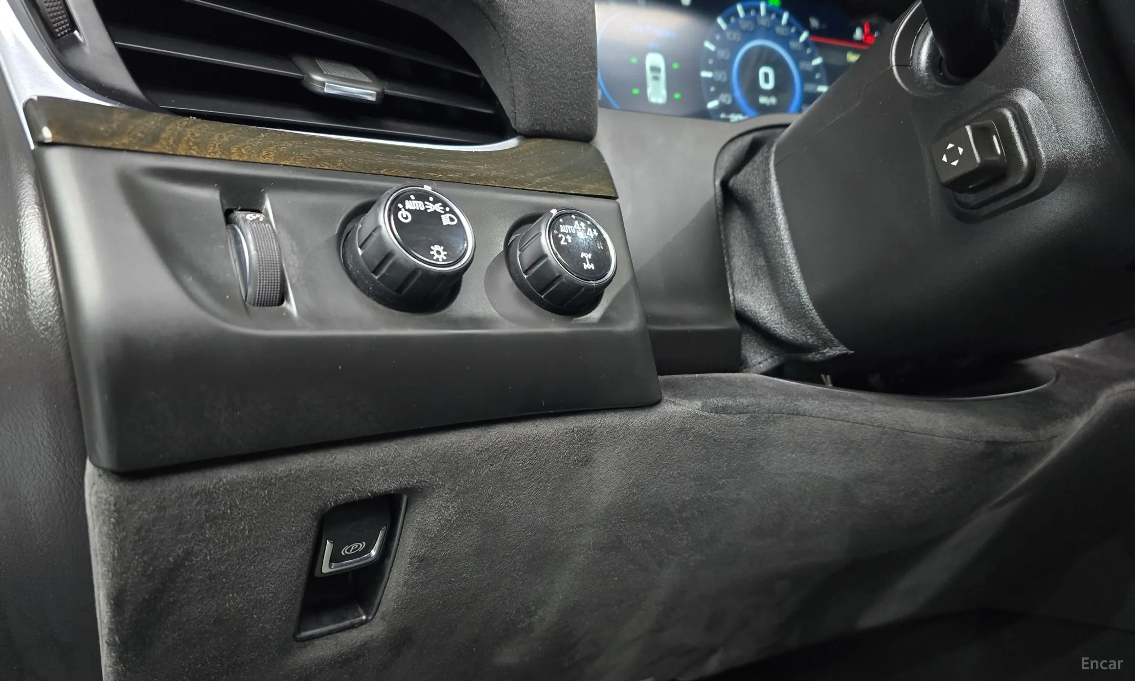 Cadillac Escalade превью 14