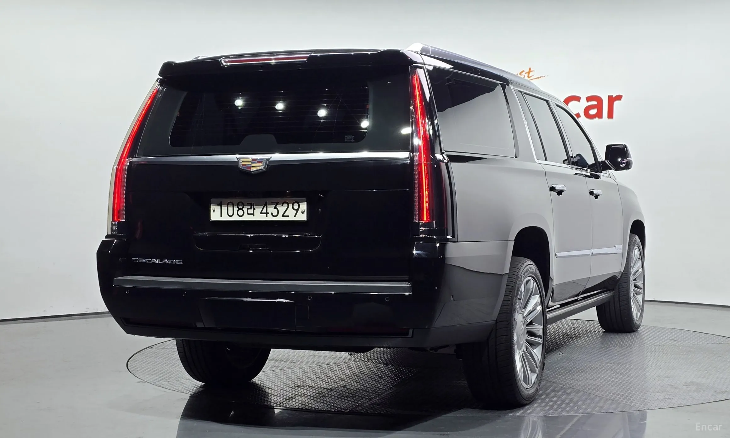 Cadillac Escalade превью 2