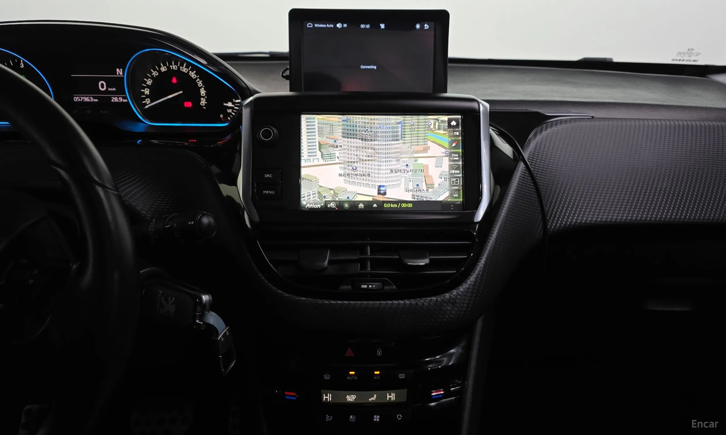 Peugeot 2008. превью 14