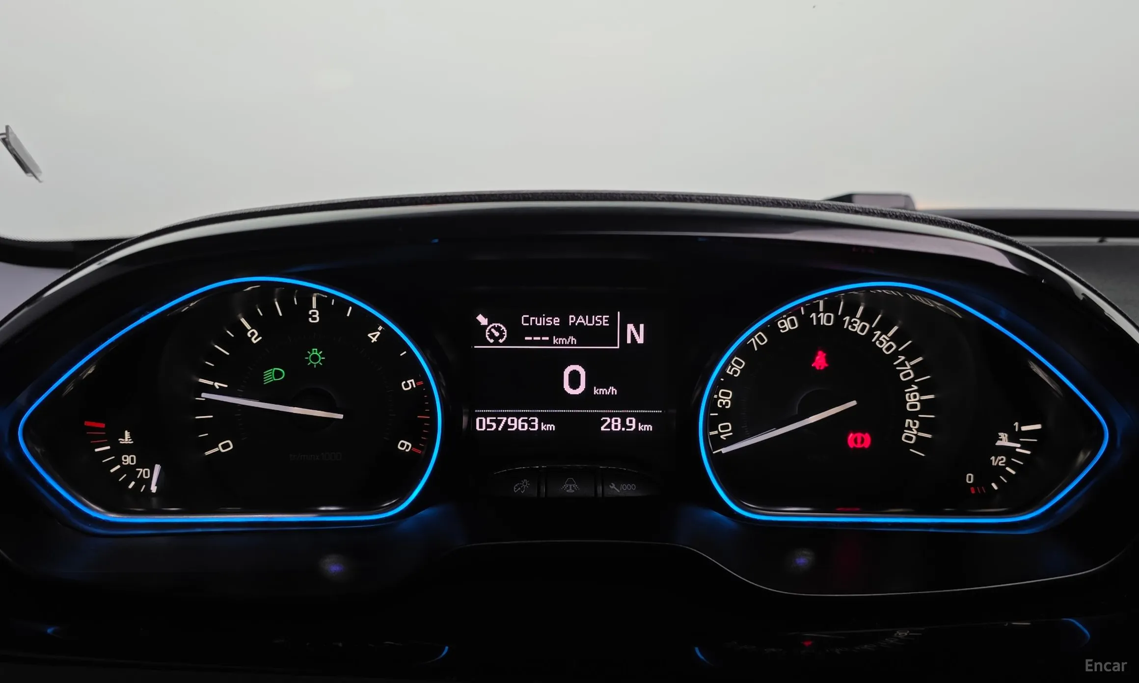 Peugeot 2008. превью 8