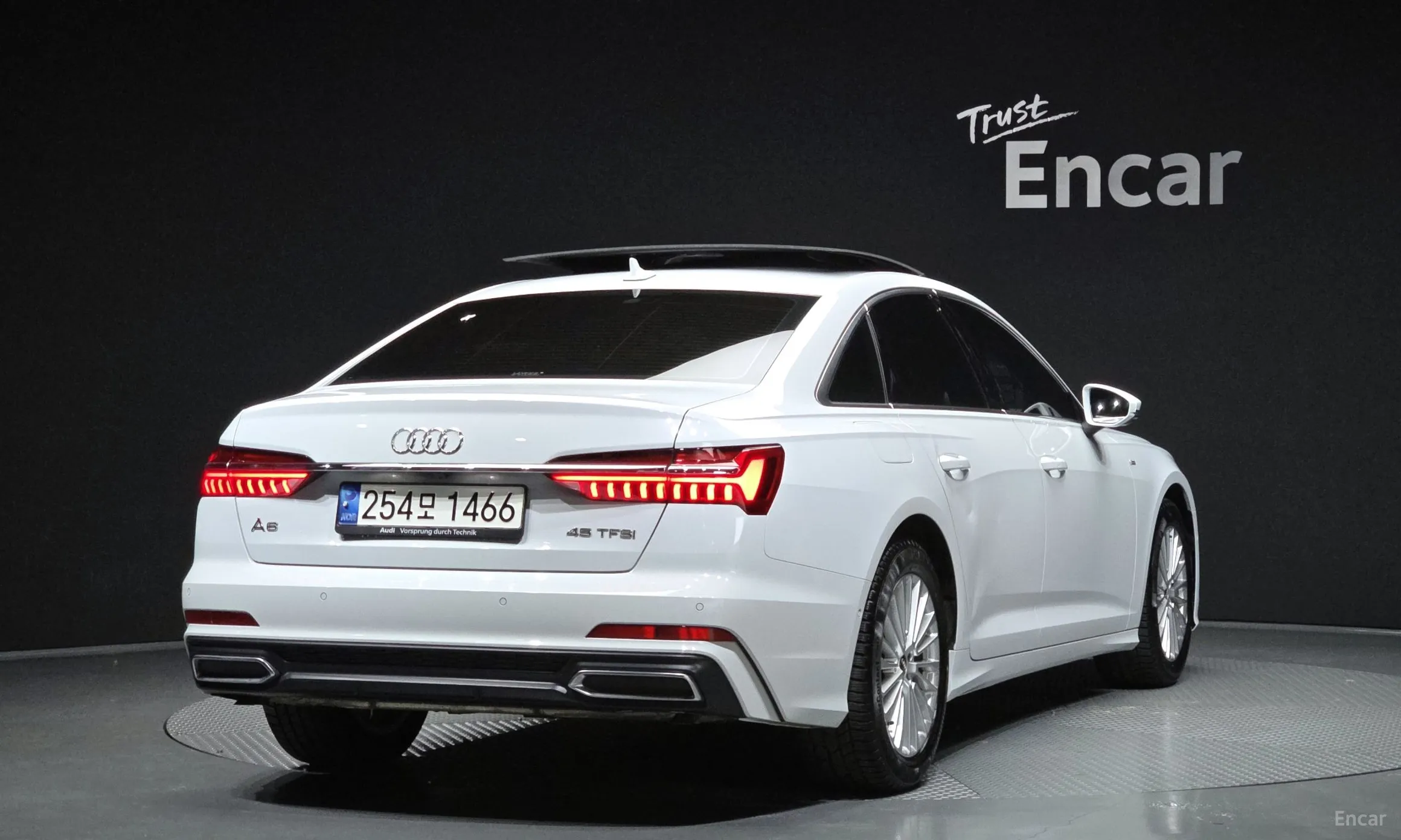 Audi A6 (C8)