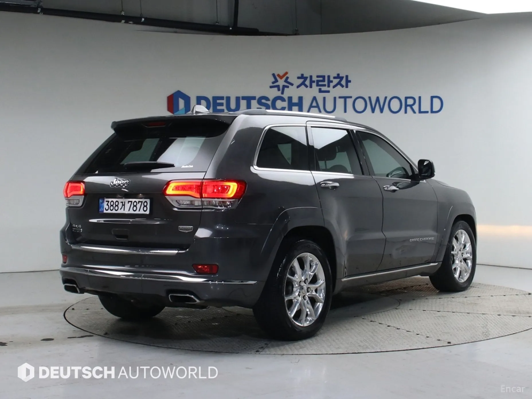 Jeep Grand Cherokee превью 2