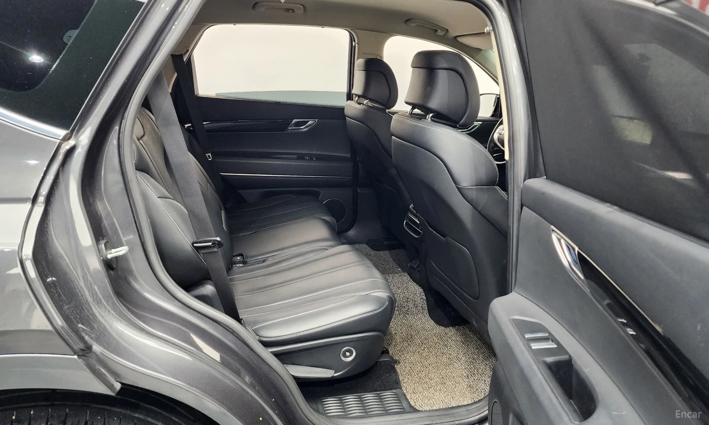Genesis GV80 превью 12