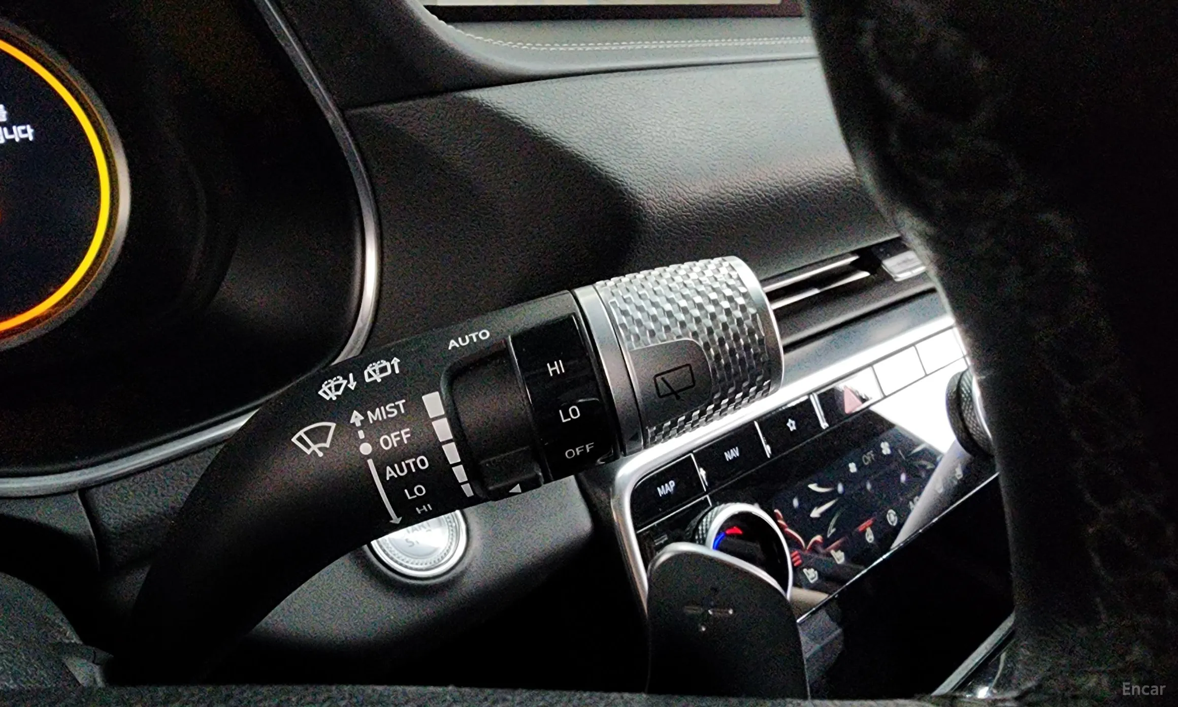 Genesis GV80 превью 18