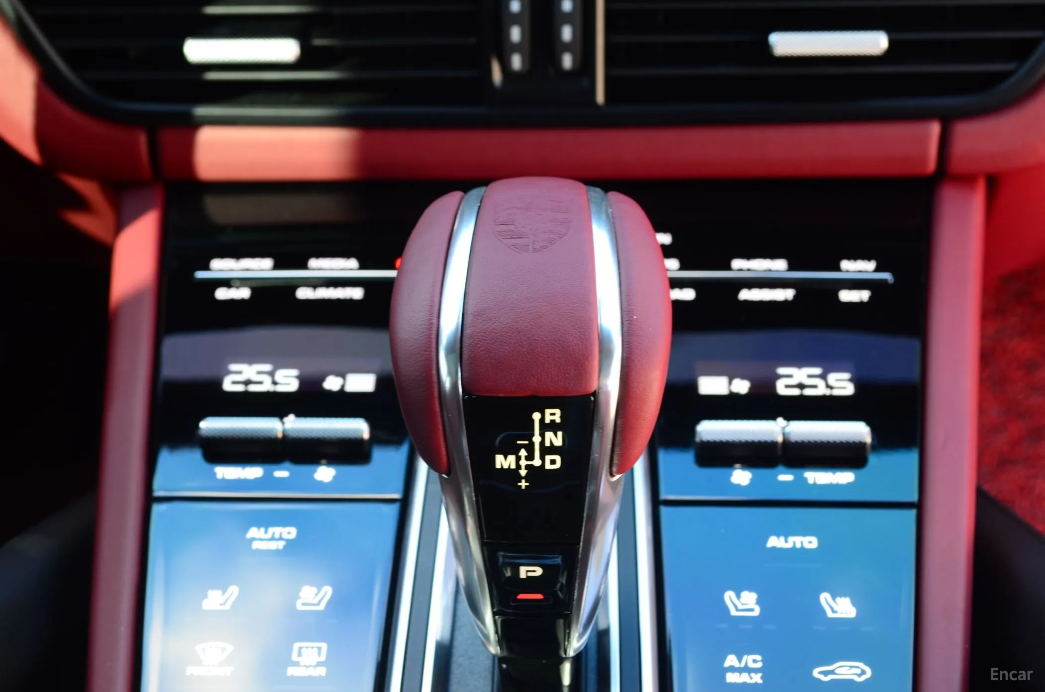 Porsche Cayenne (PO536) превью 16