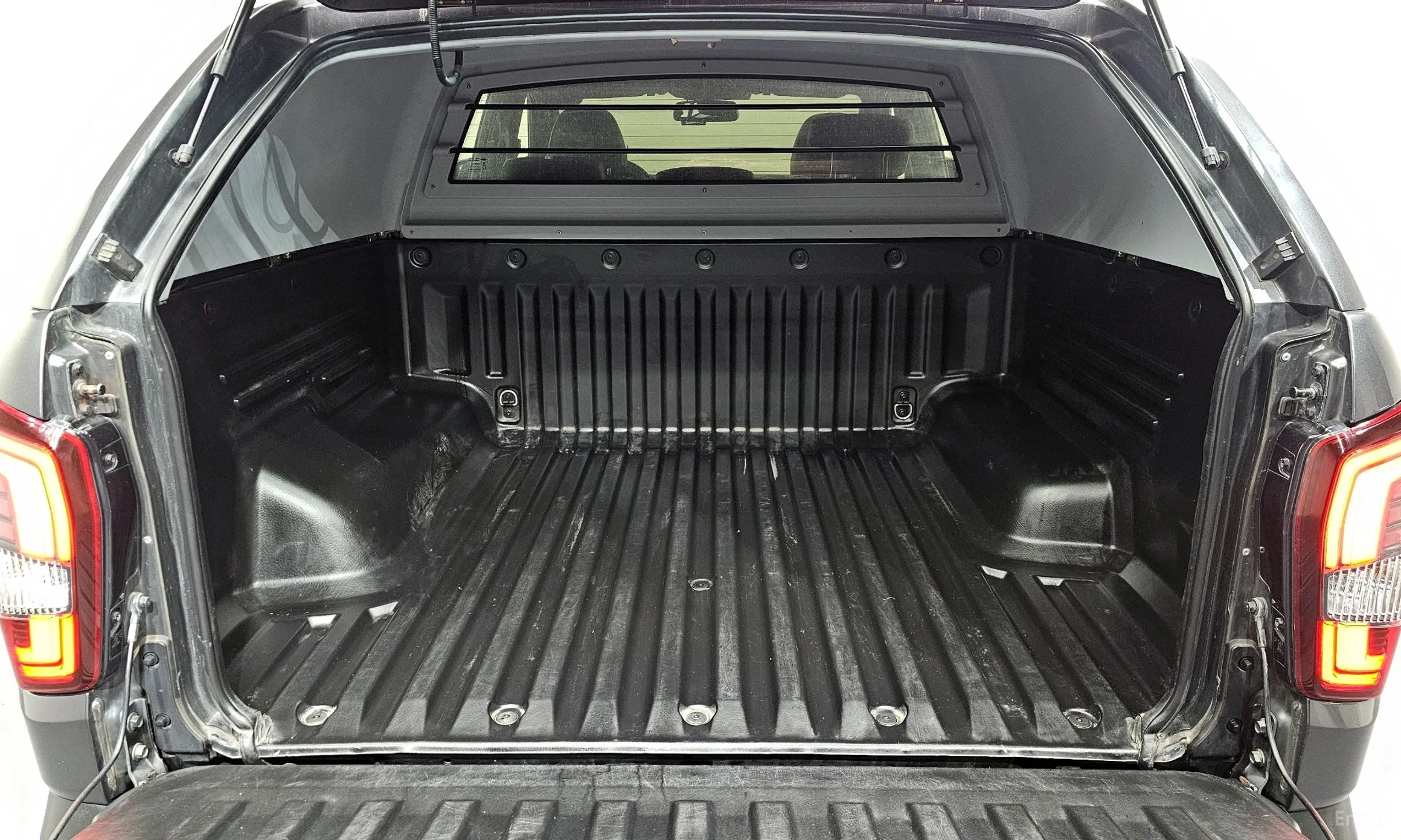 KG Mobility (SsangYong) Rexton Sports превью 20