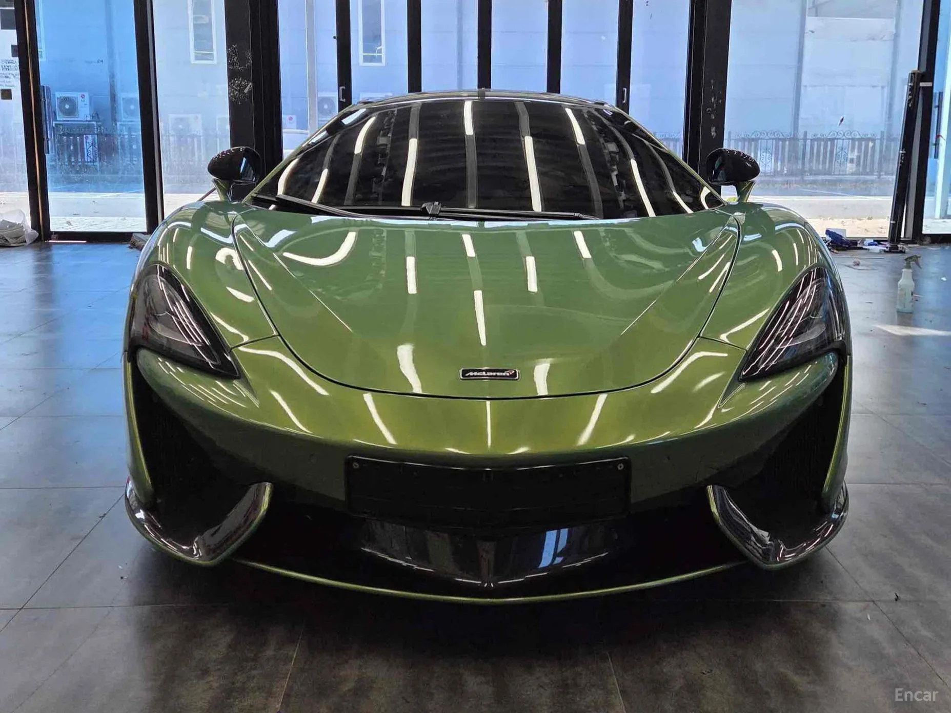 McLaren 570GT превью 7