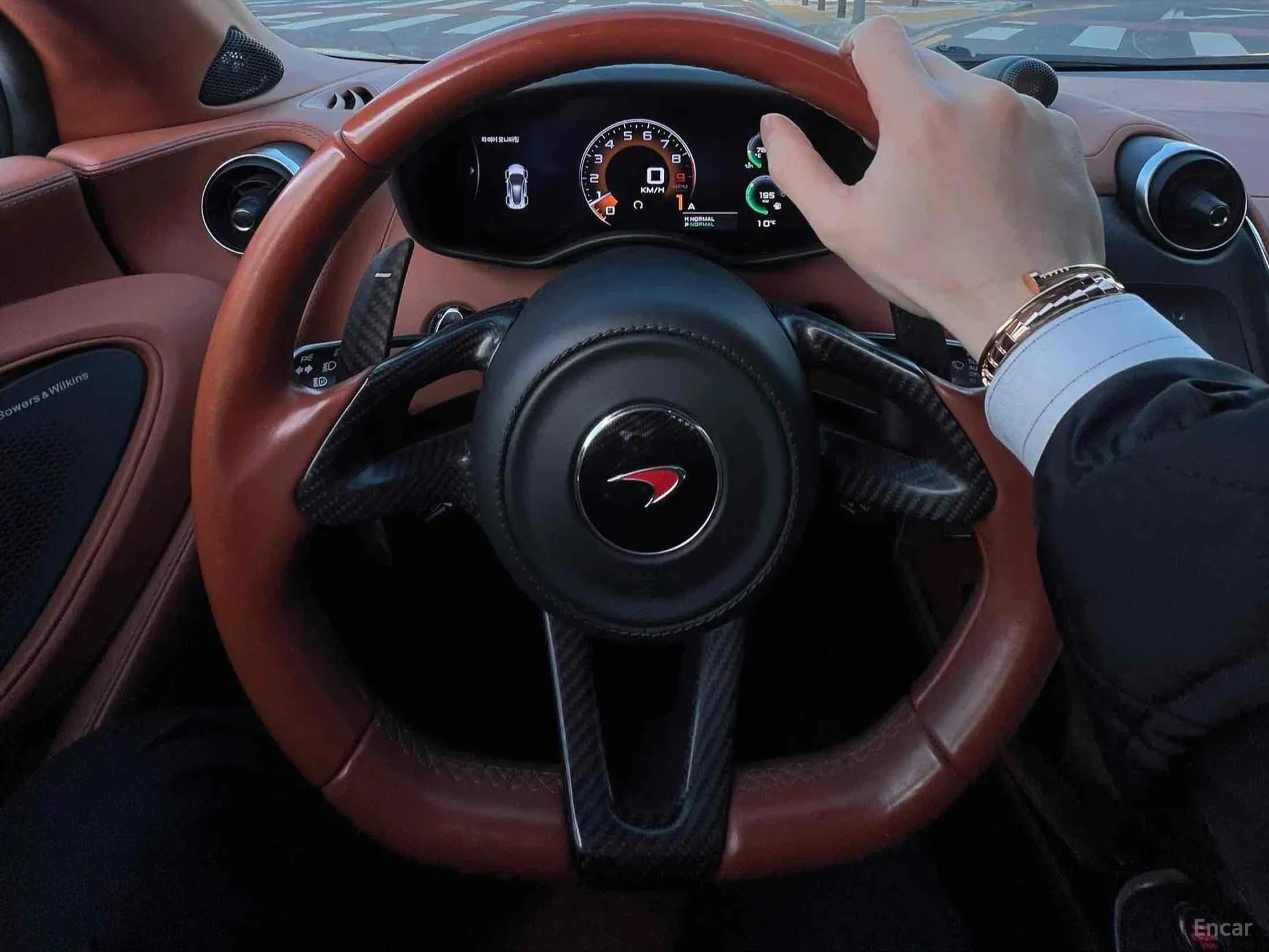 McLaren 570GT превью 9