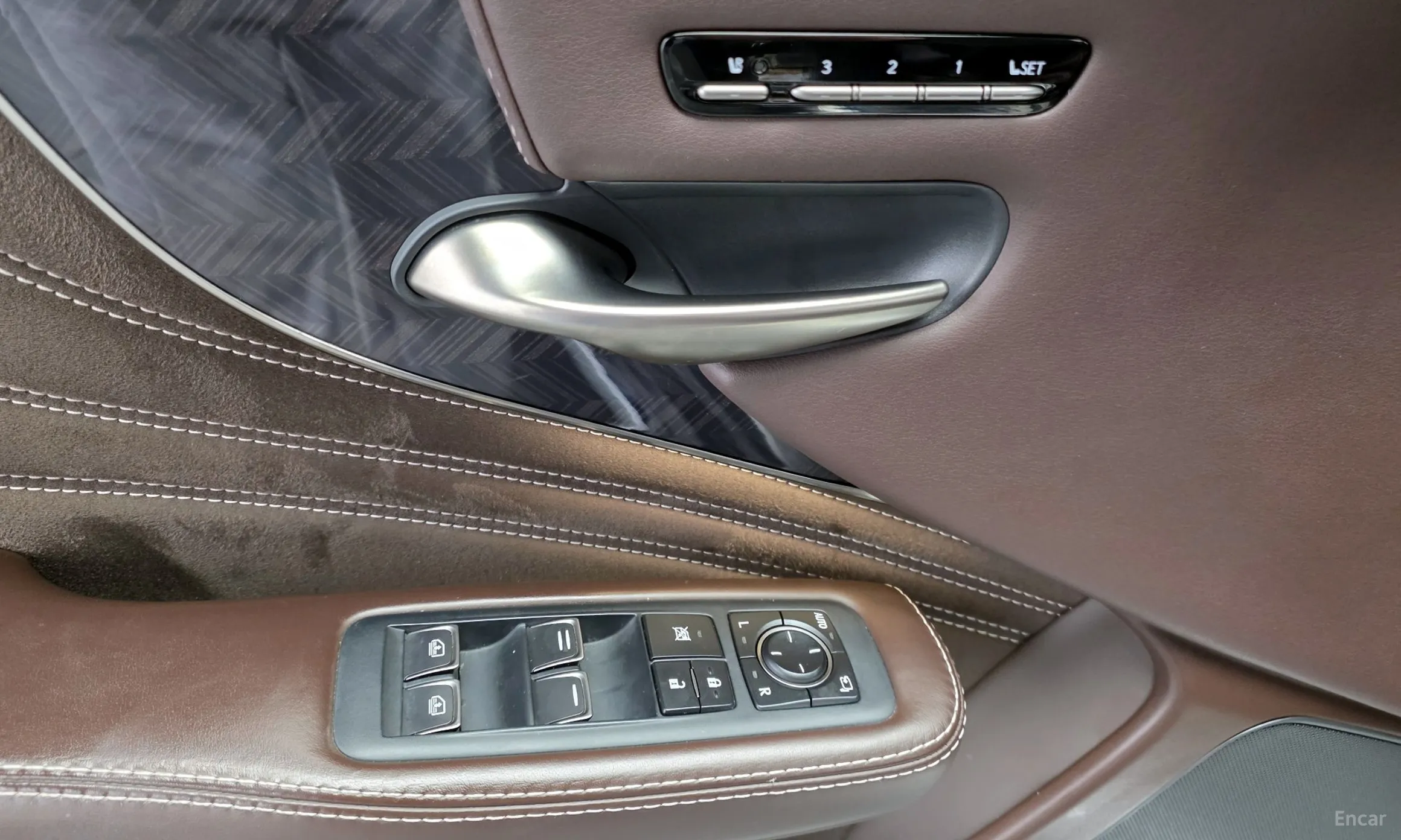 Lexus LS500 5th Generation превью 14