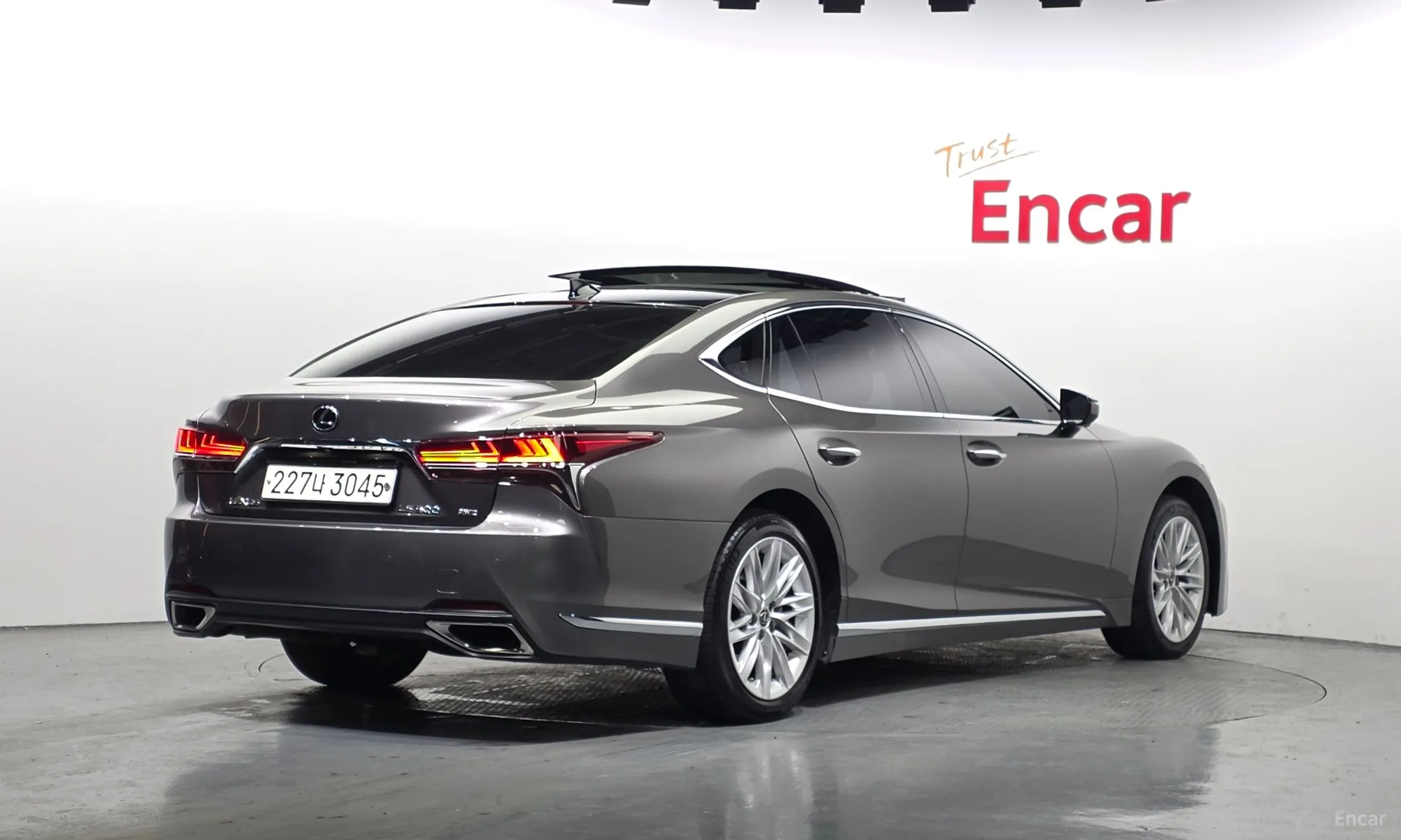 Lexus LS500 5th Generation