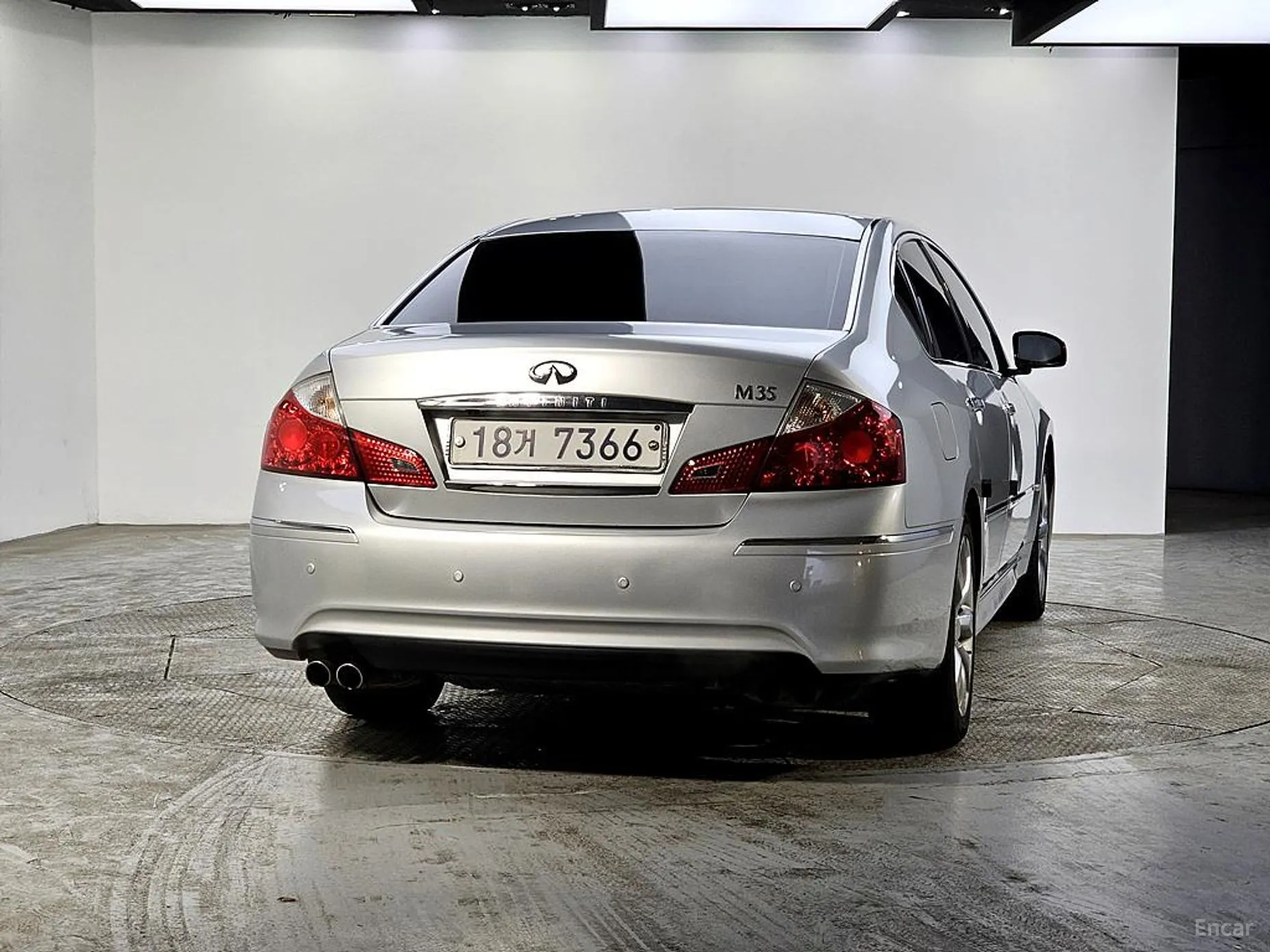 Infiniti M35 превью 3