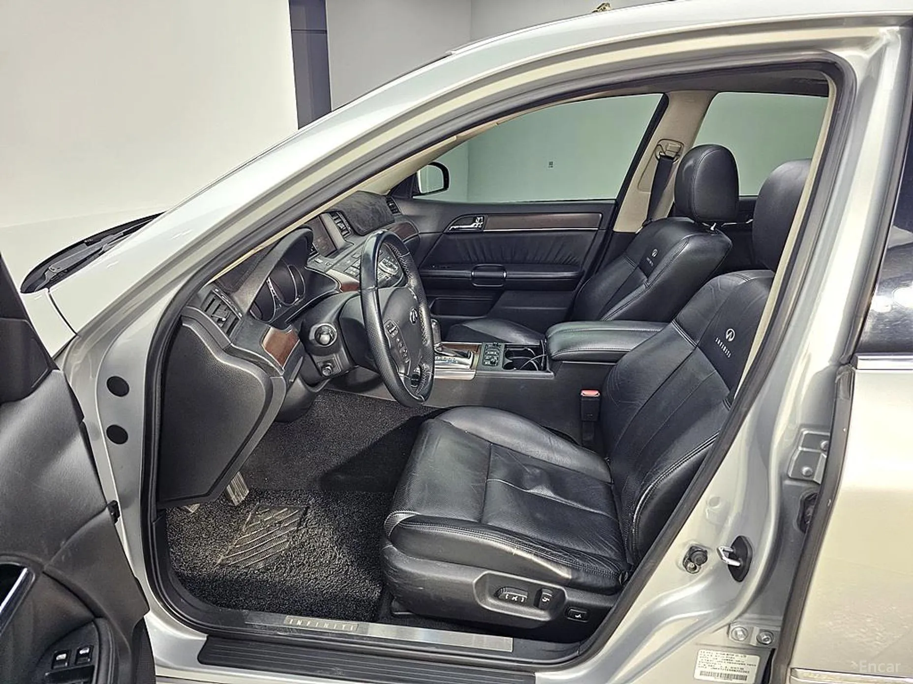 Infiniti M35 превью 7