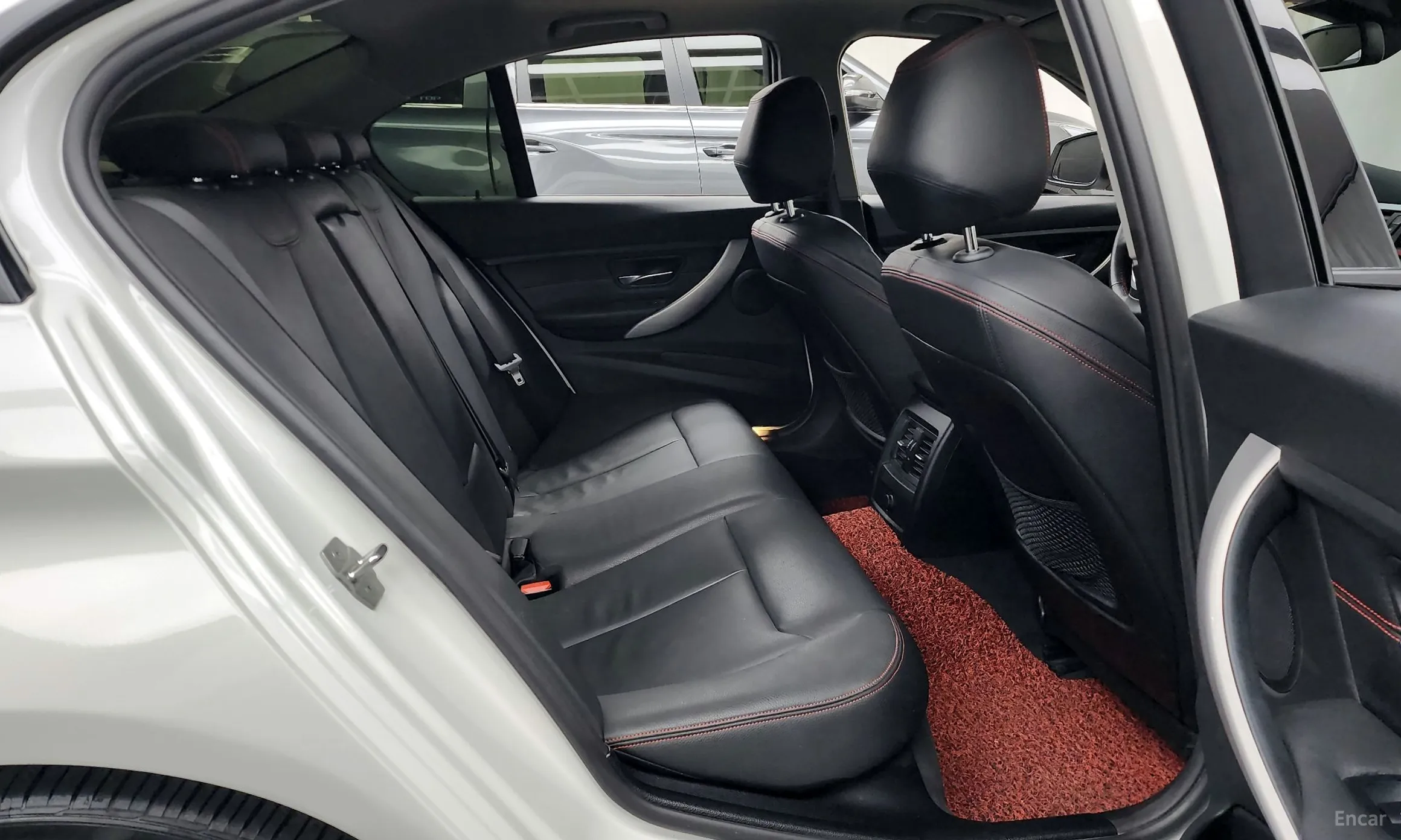 BMW 3 Series (F30) превью 8