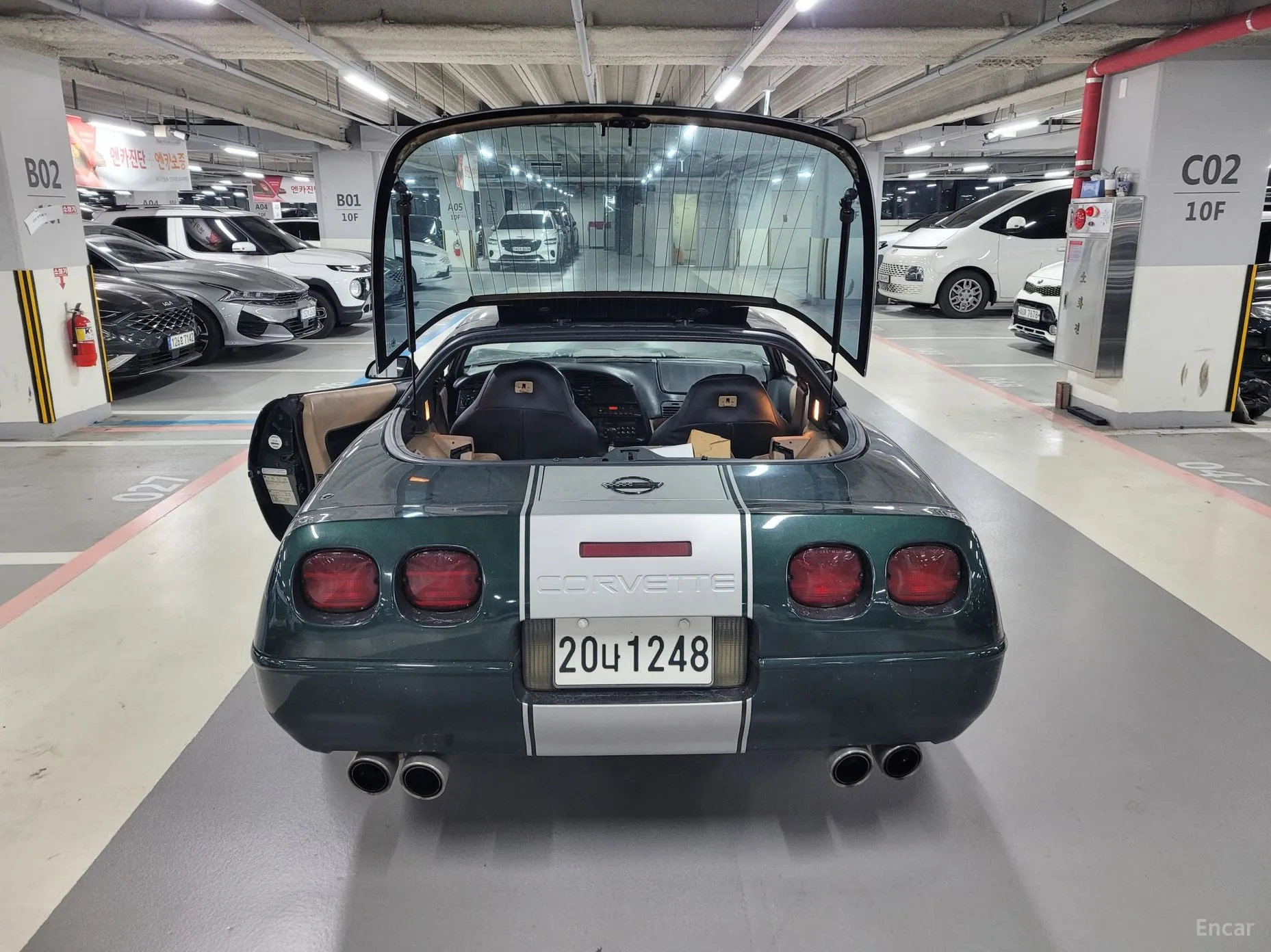 Chevrolet Corvette превью 16