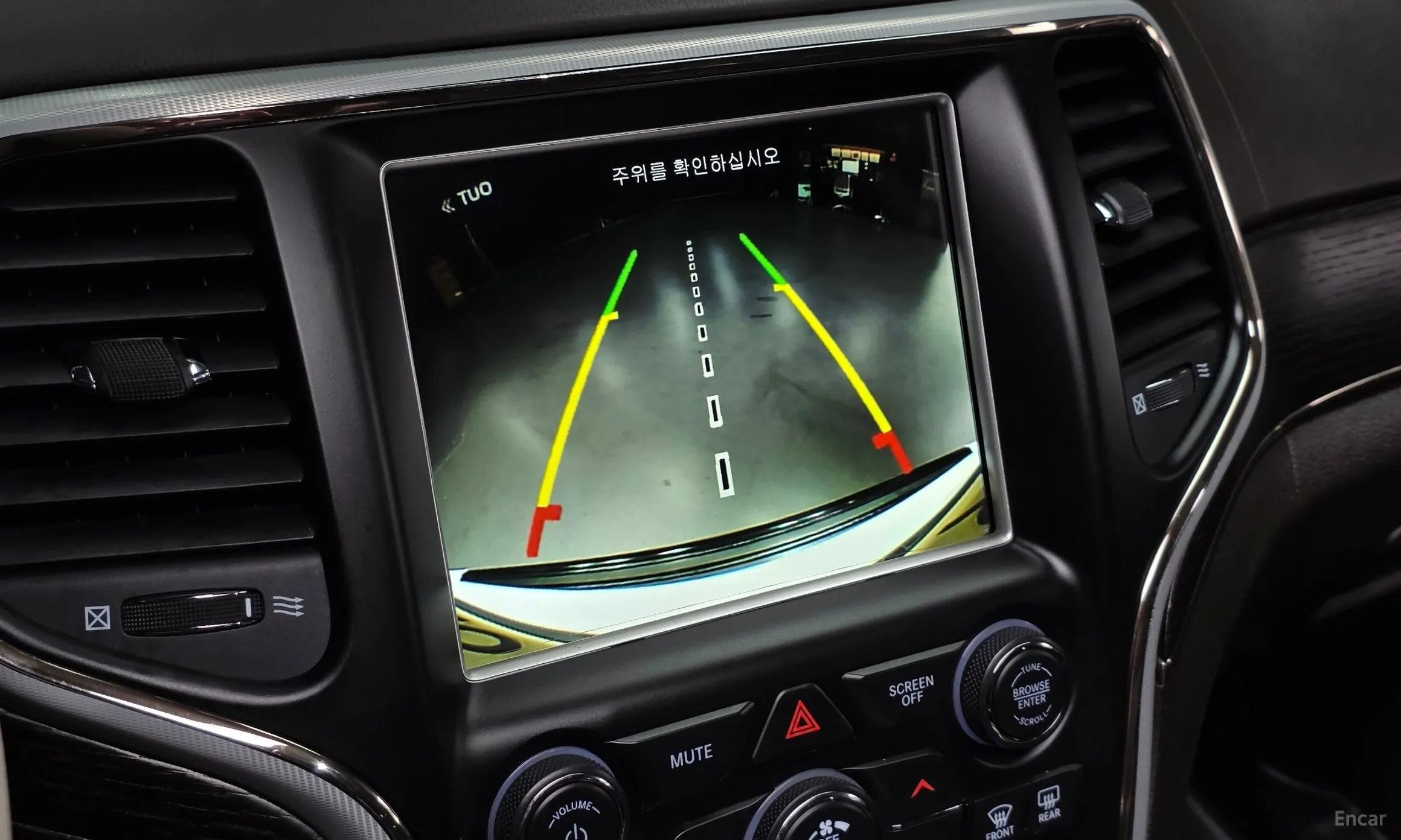 Jeep Grand Cherokee превью 15